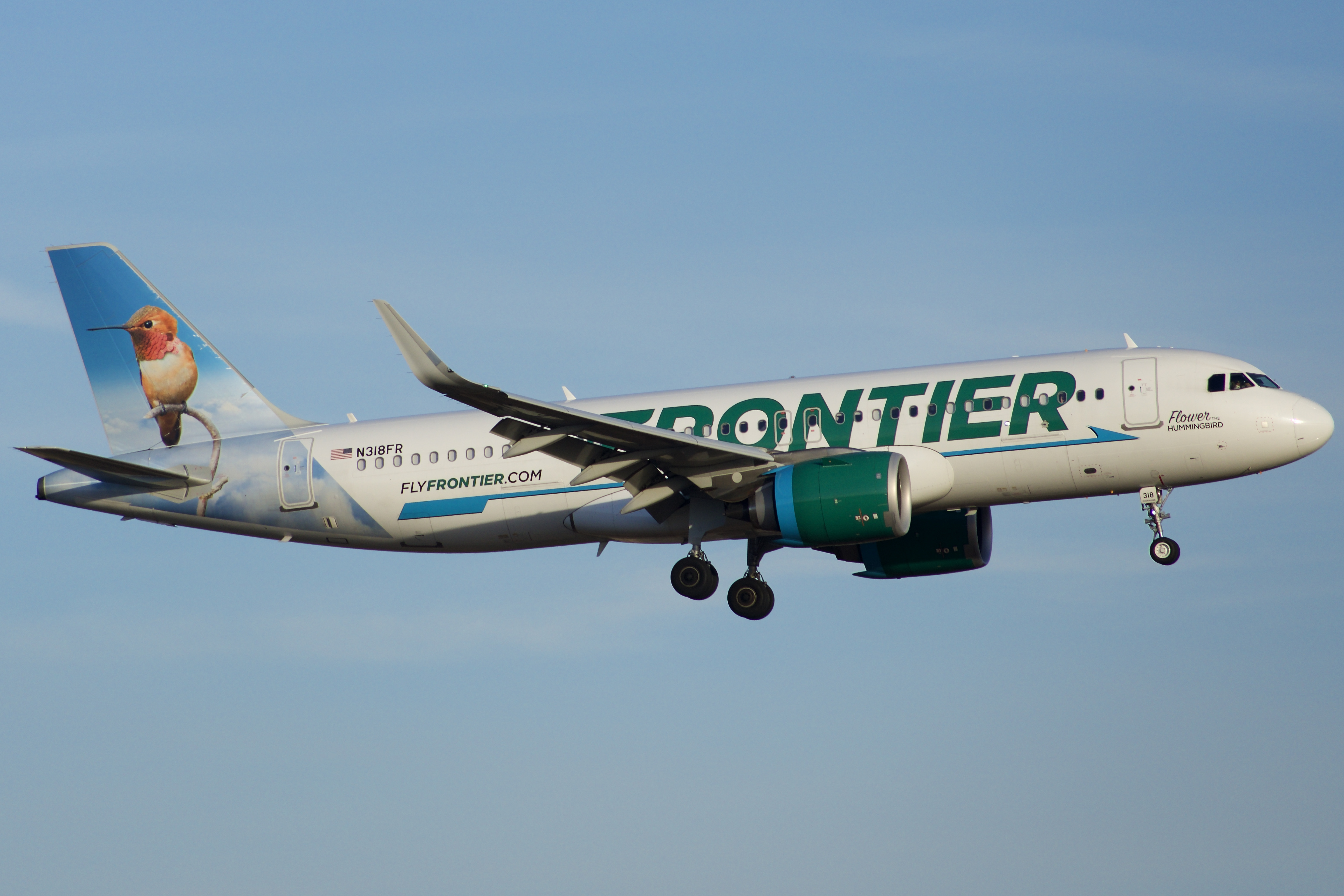 Full size: Frontier Airlines Airbus A320NEO N318FR at Green Bay-Austin Straubel International Airport