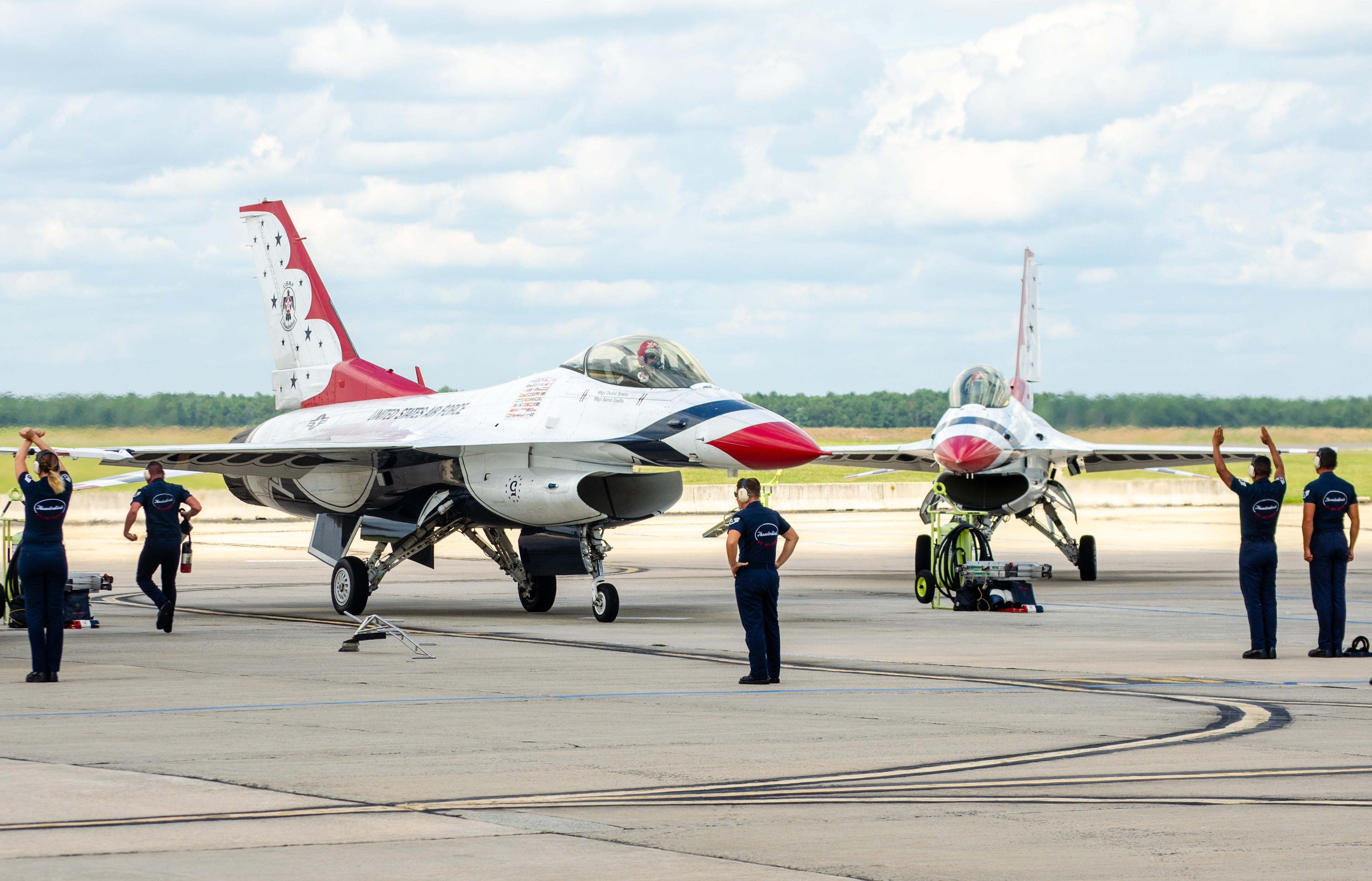 Full size: USAF - United States Air Force General Dynamics F-16 Fighting Falcon 923880 at Atlantic City International Airport
