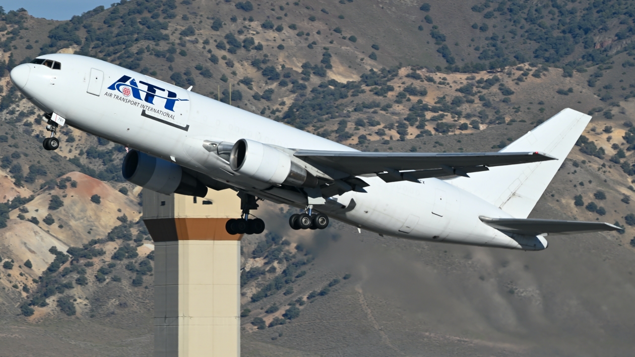 Full size: Air Transport International Boeing 767-200F N761CX at Reno/Tahoe International Airport