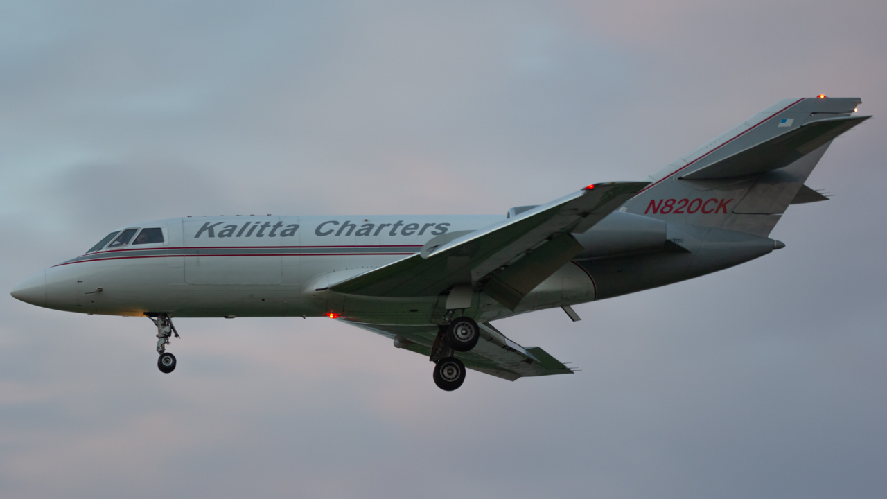 Full size: Kalitta Charters Dassault Falcon 20 N820CK at John Glenn Columbus International Airport