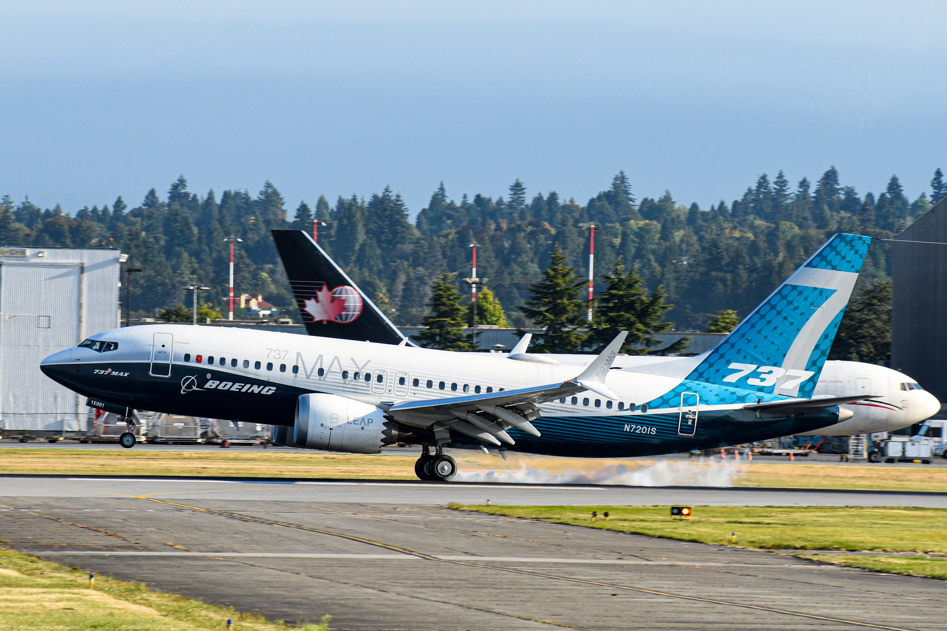 Full size: Boeing Boeing 737 MAX 7 N7201S at Vancouver International Airport