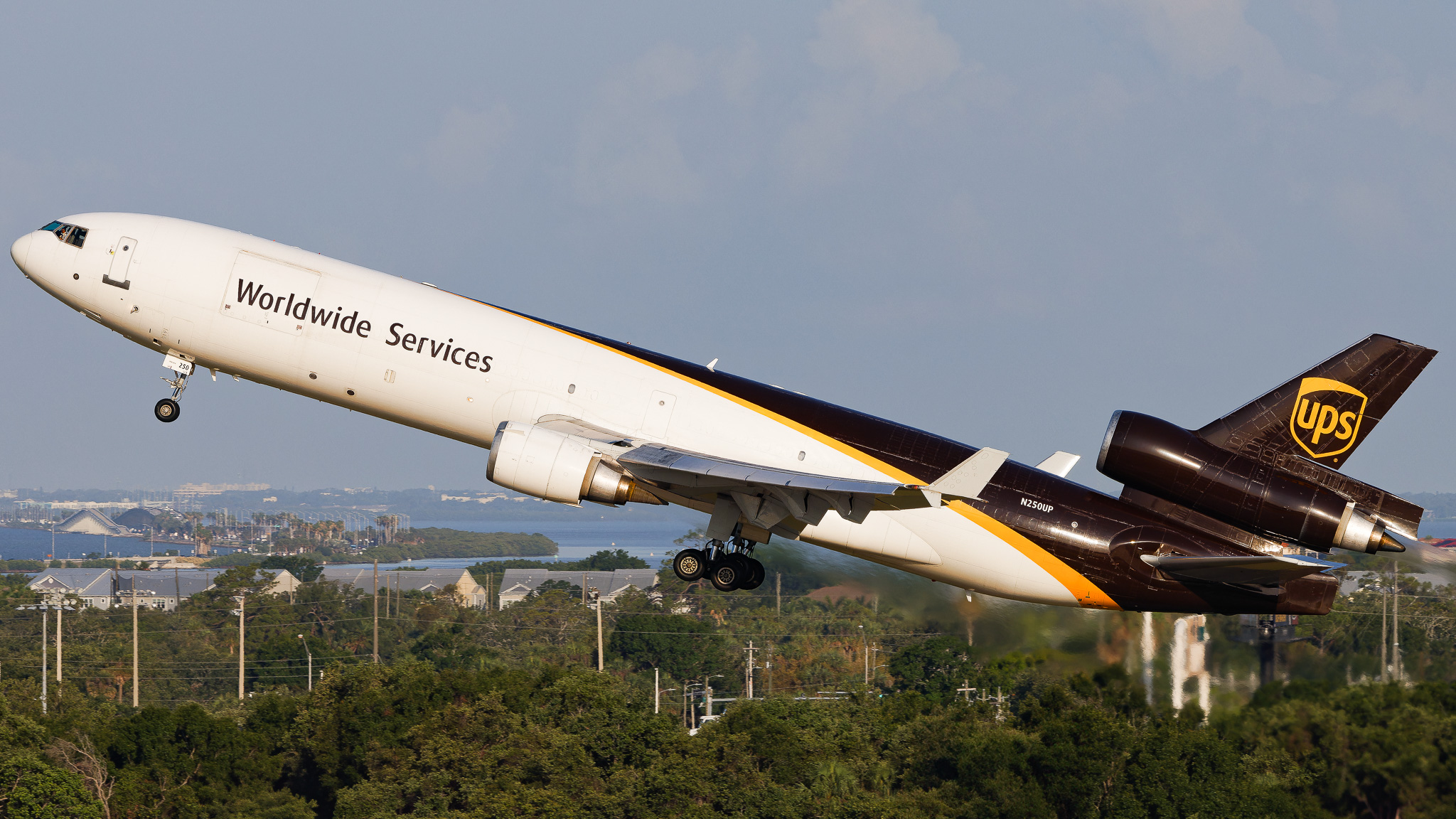Full size: United Parcel Service McDonnell Douglas MD-11F N250UP at Tampa International Airport