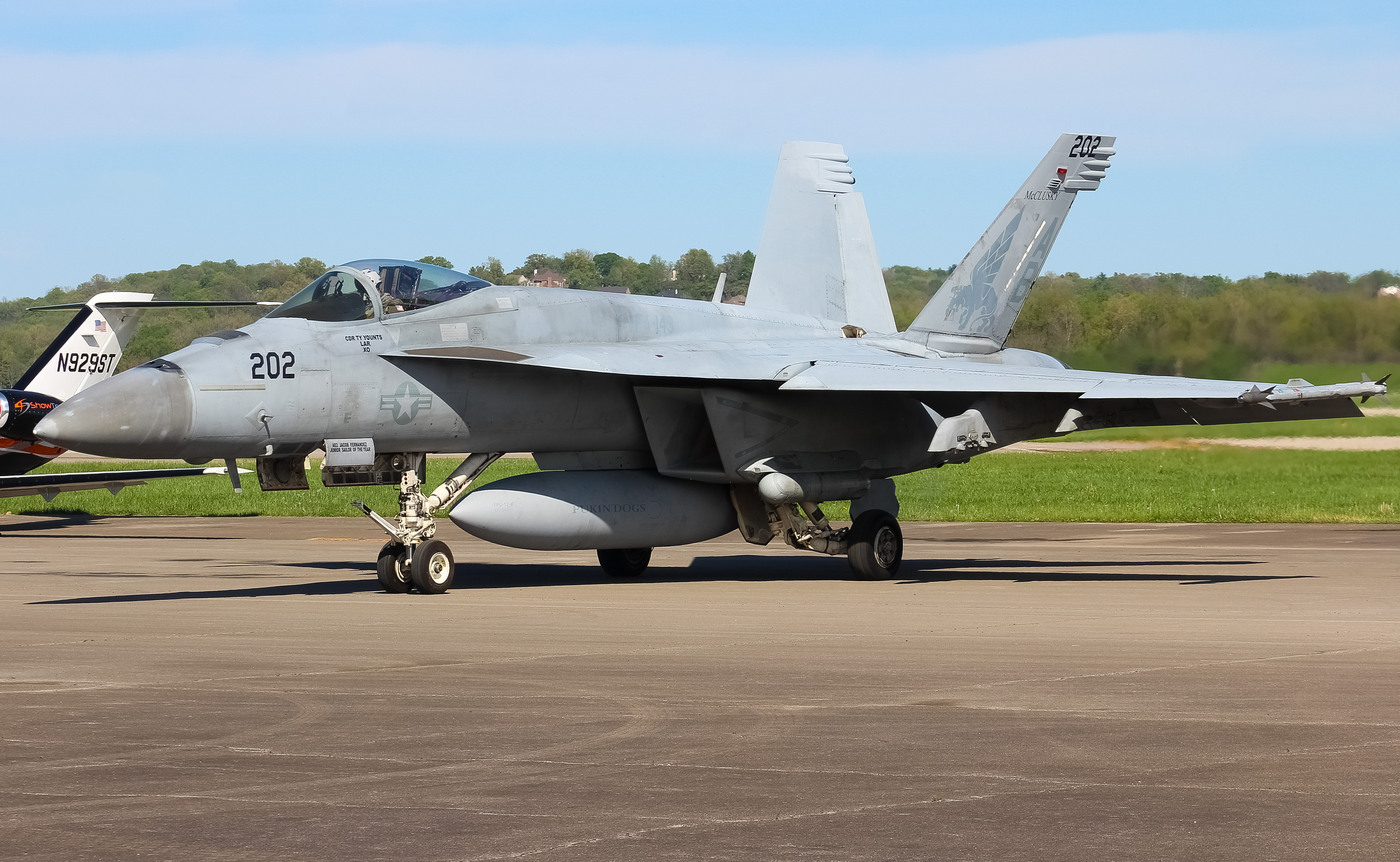 Full size: USN - United States Navy Boeing F/A-18E/F Super Hornet N/A at Cincinnati Municipal Airport/Lunken Field