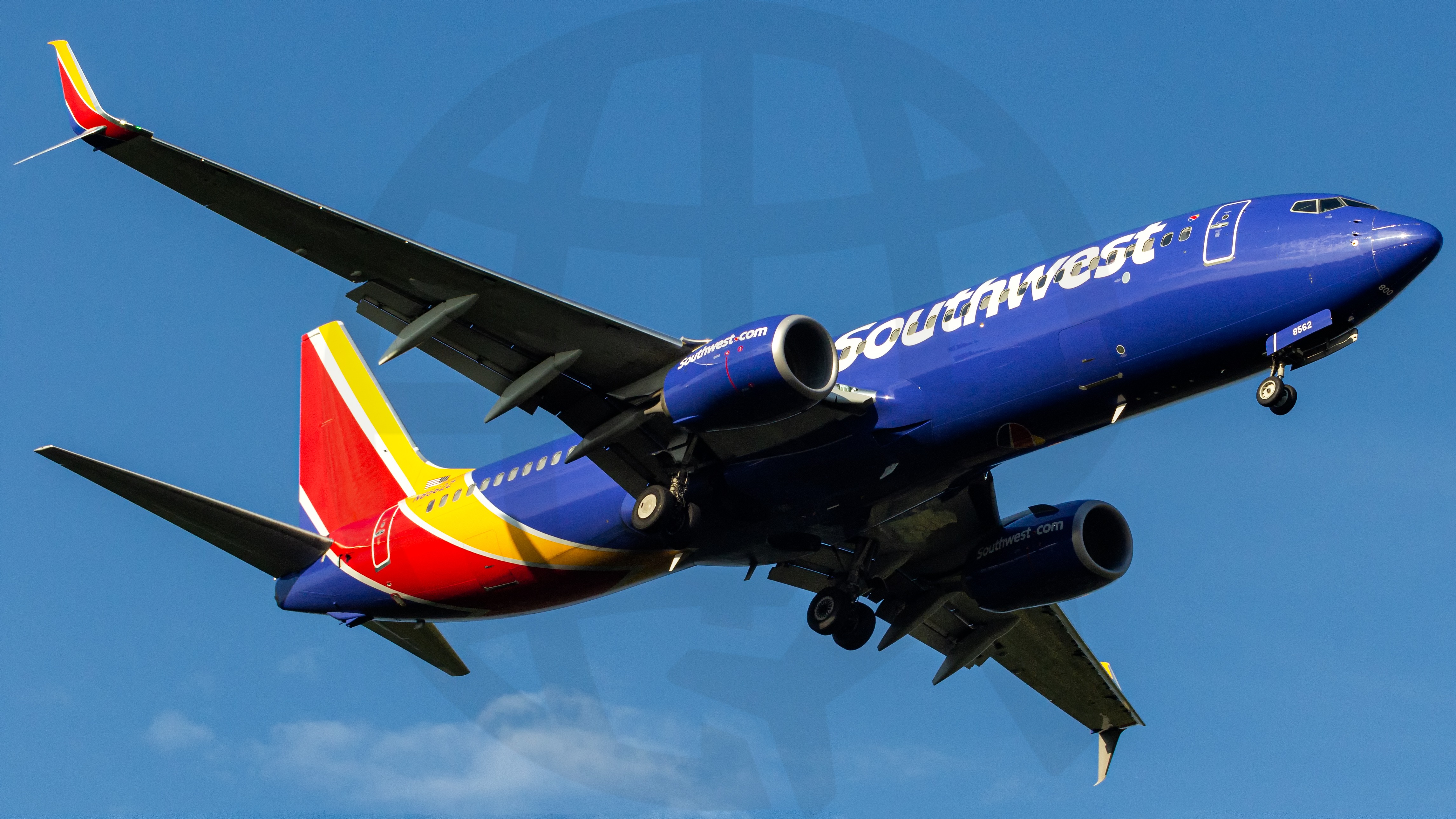 Full size: Southwest Airlines Boeing 737-800 N8562Z at Austin-Bergstrom International Airport