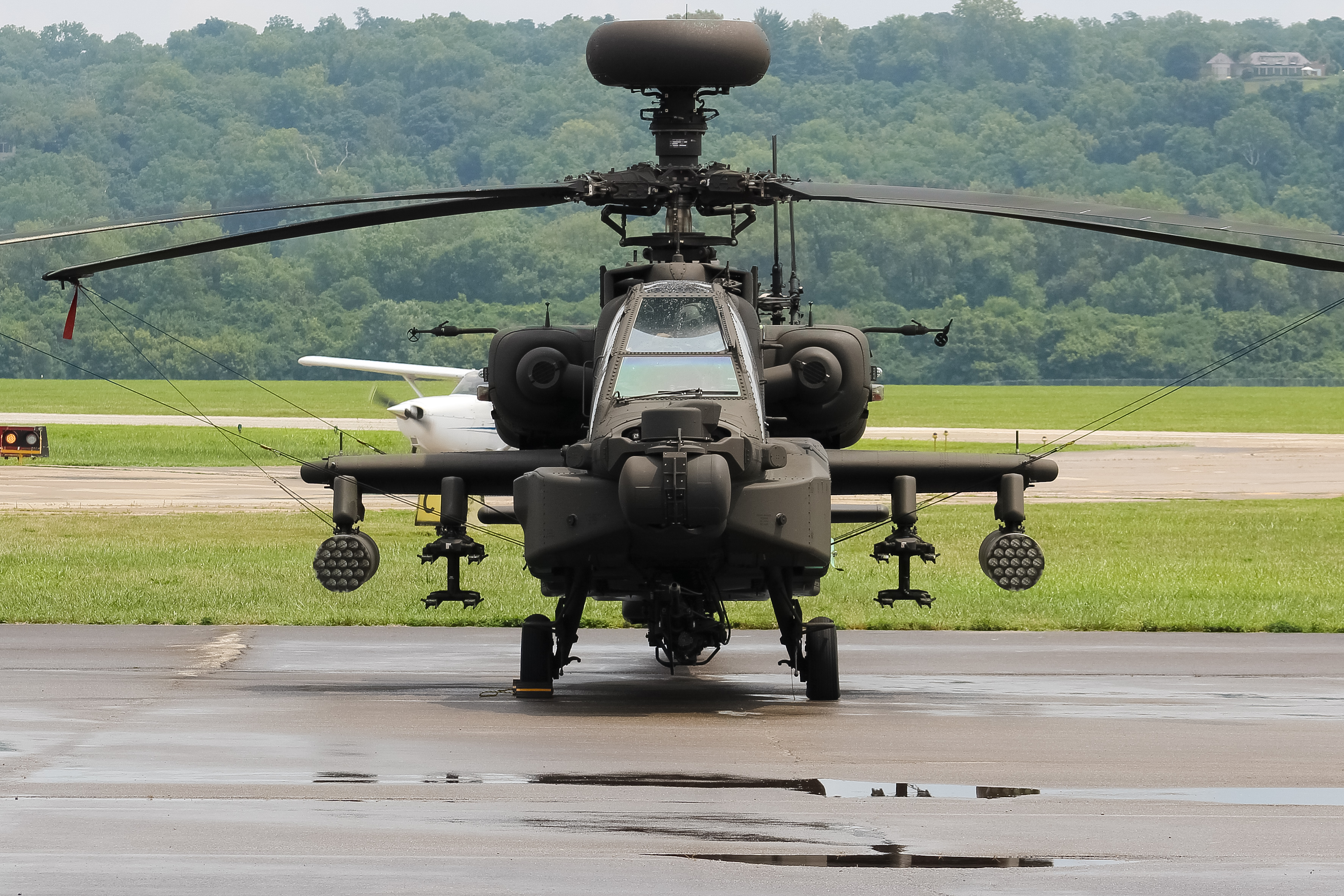 Full size: USA - United States Army Boeing AH-64 Apache N/A at Cincinnati Municipal Airport/Lunken Field