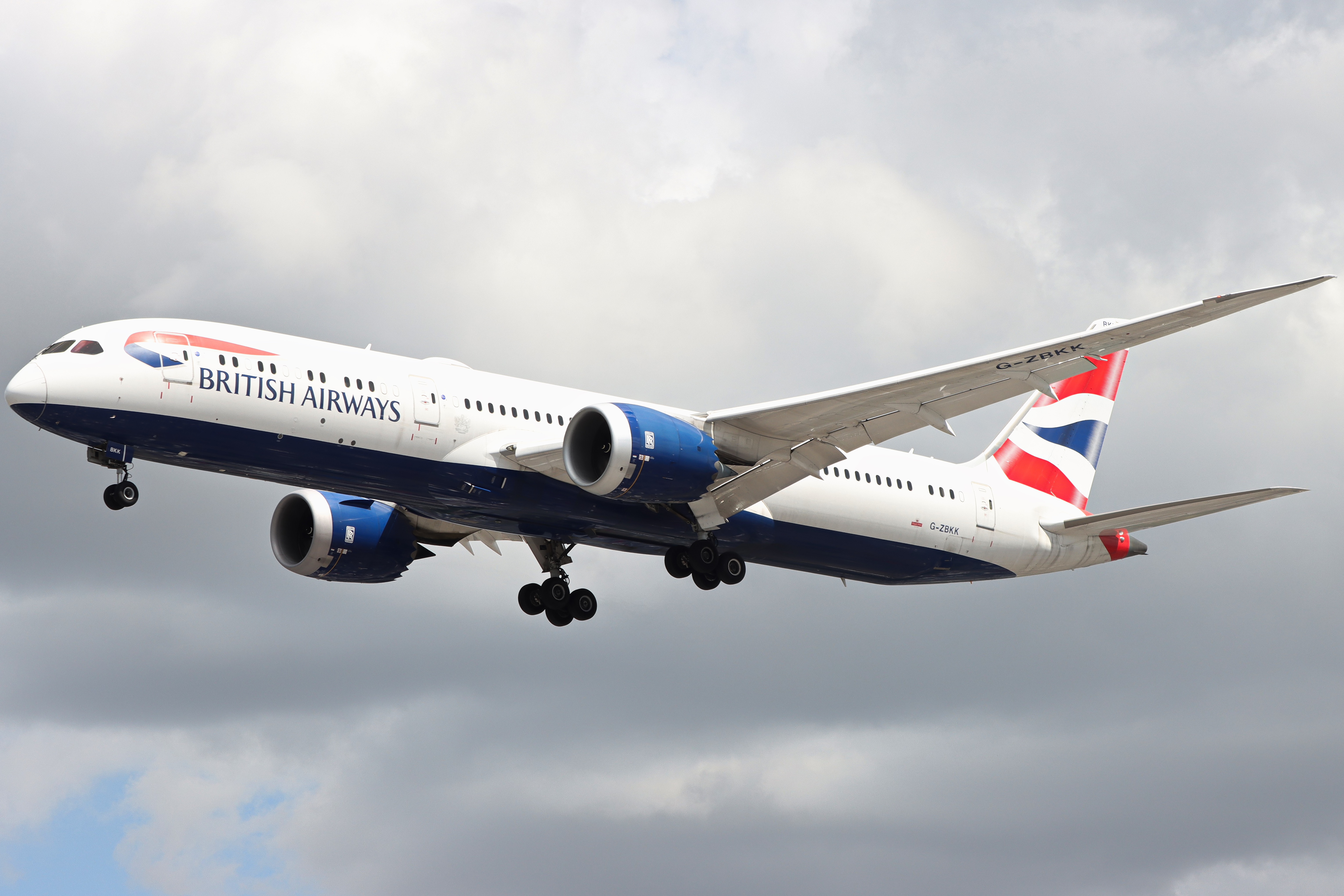 Full size: British Airways Boeing 787-9 G-ZBKK at London Heathrow International Airport