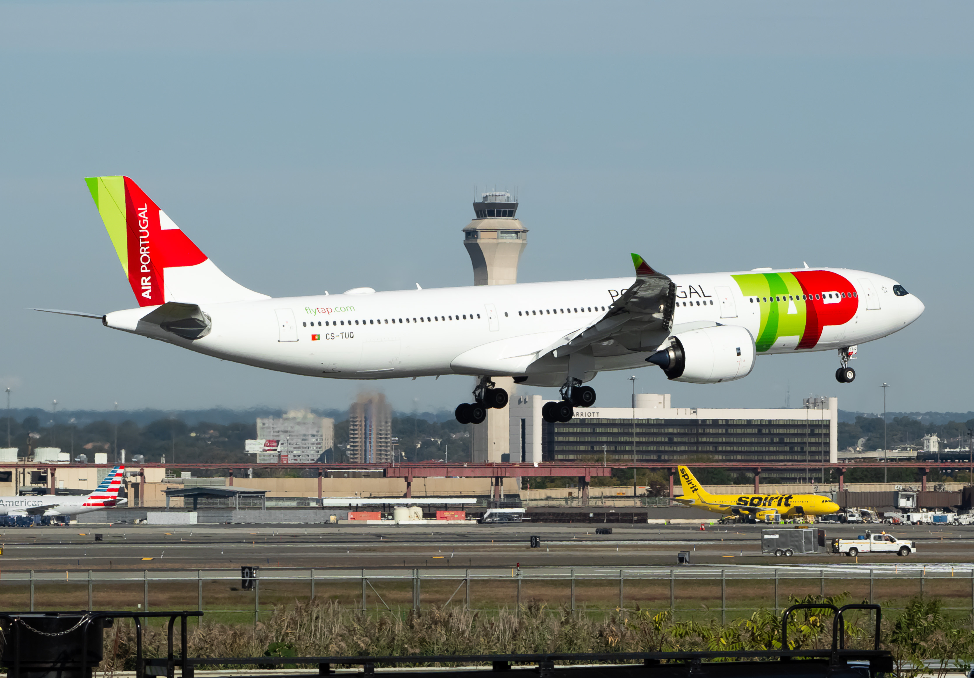 Full size: TAP Air Portugal Airbus A330-900 CS-TUQ at Newark Liberty International Airport