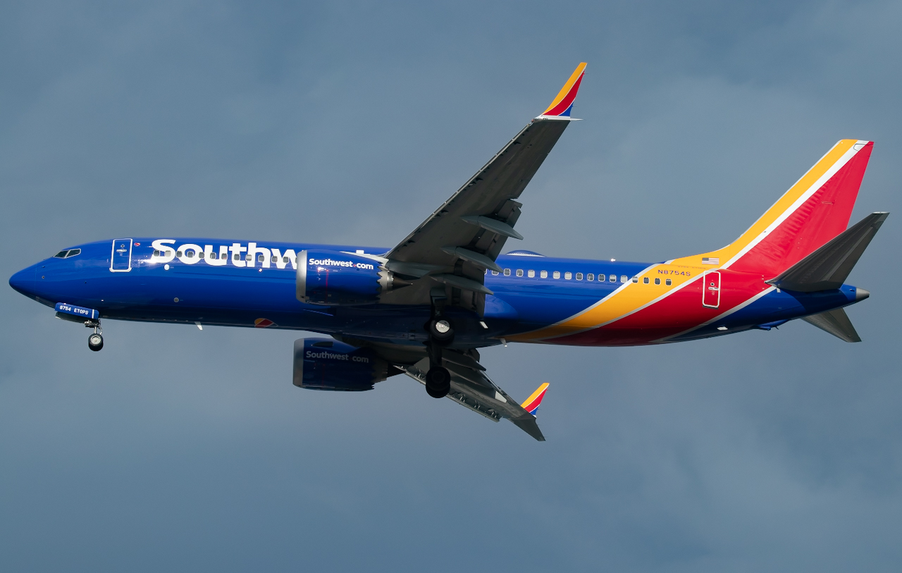 Full size: Southwest Airlines Boeing 737 MAX 8 N8754S at Tampa International Airport
