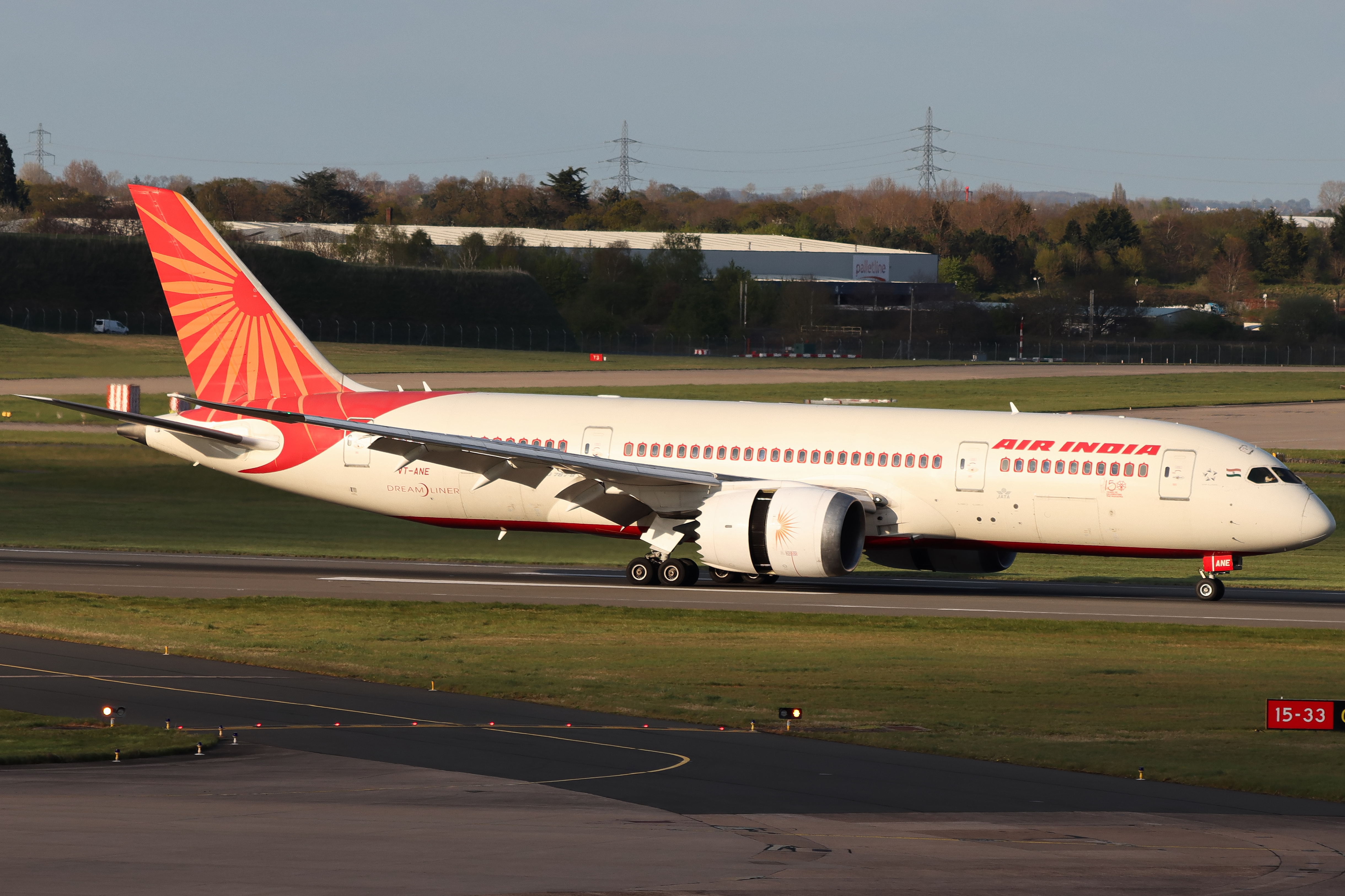 Full size: Air India Boeing 787-8 VT-ANE at Birmingham Airport