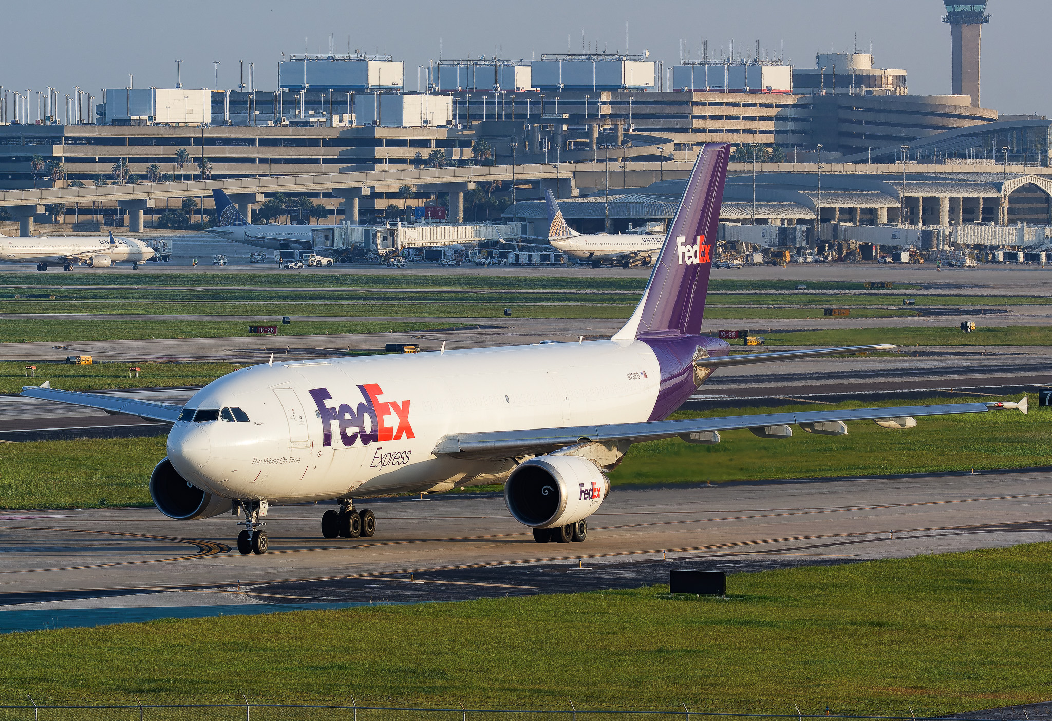 Full size: FedEx Airbus A300F-600 N731FD at Tampa International Airport