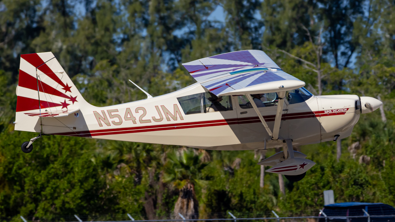 Full size: PRIVATE American Champion 8KCAB N542JM at Naples Municipal Airport