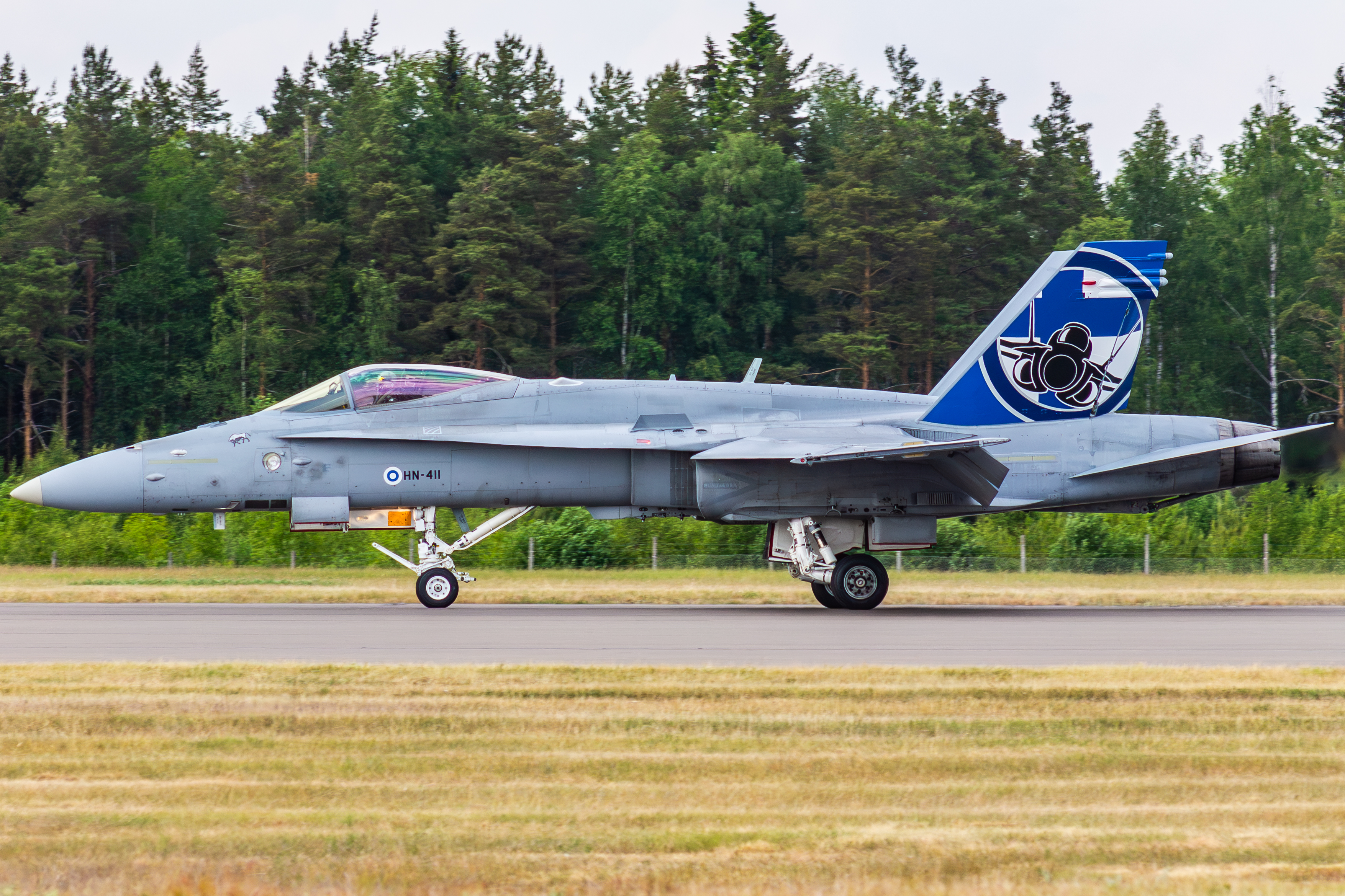 Full size: Finland - Air Force McDonnel Douglas F/A-18 Hornet HN-411 at Turku Airport