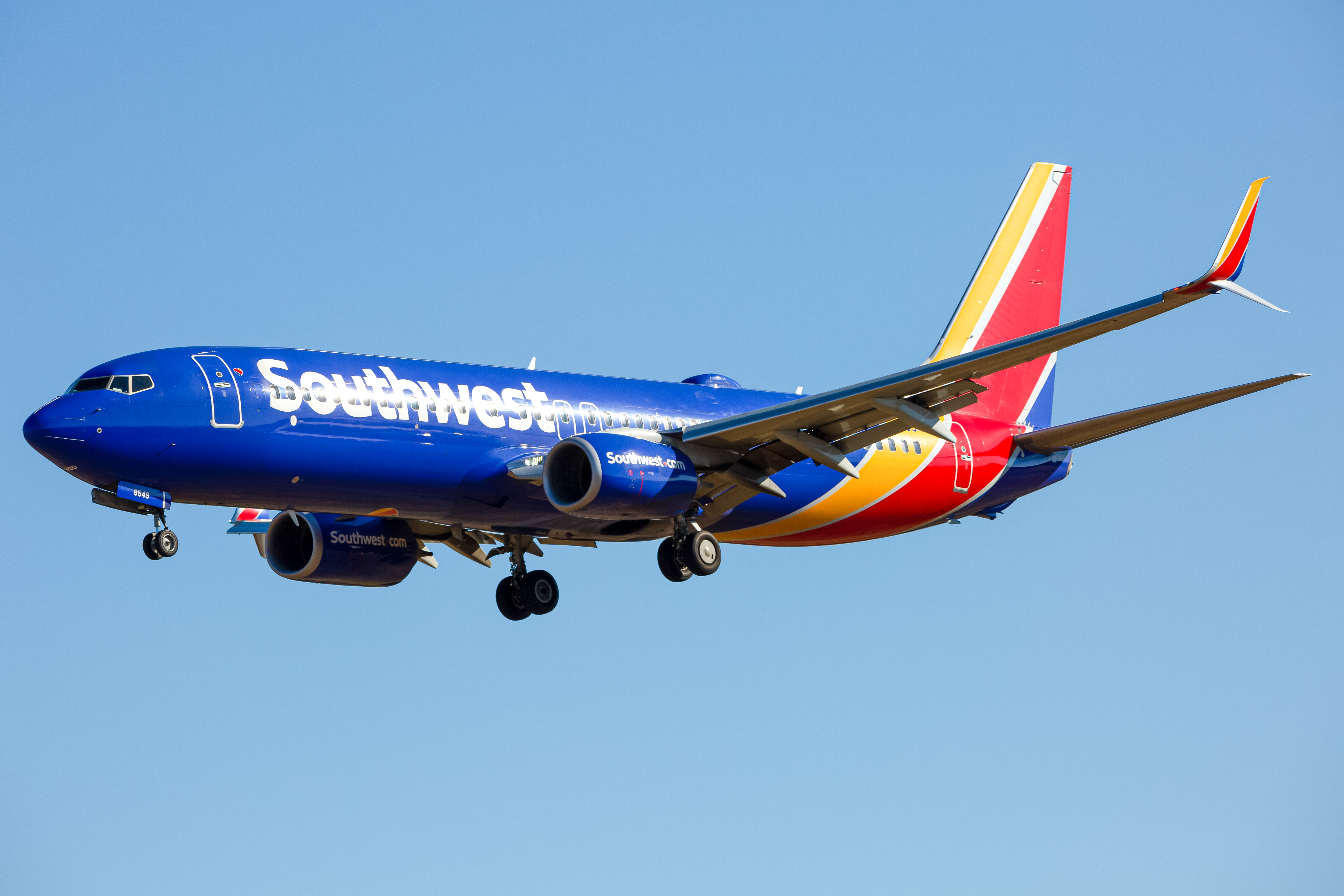 Full size: Southwest Airlines Boeing 737-800 N8549Z at Baltimore/Washington International Thurgood Marshall Airport