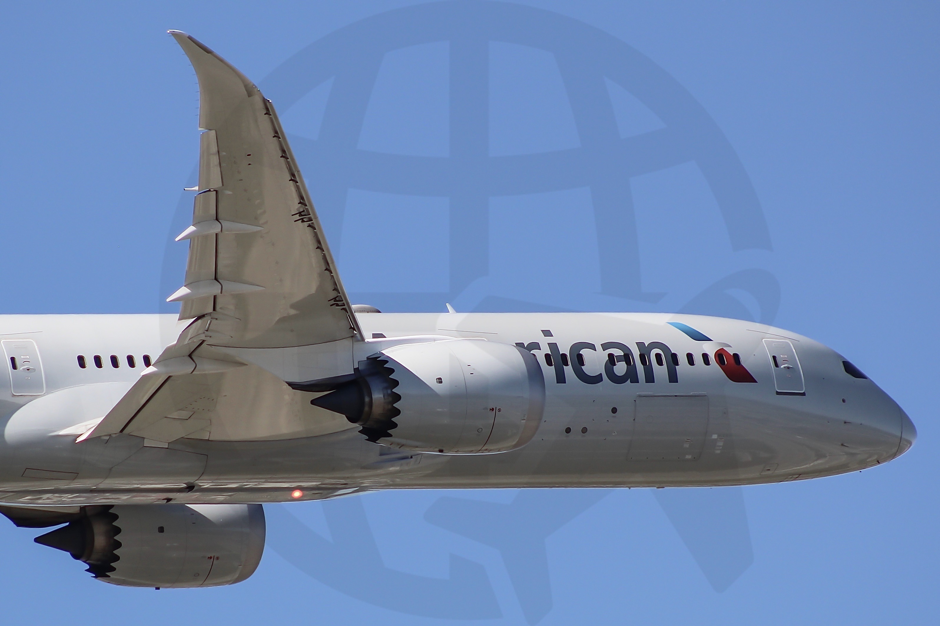 Full size: American Airlines Boeing 787-9 N823AN at Chicago O'Hare International Airport