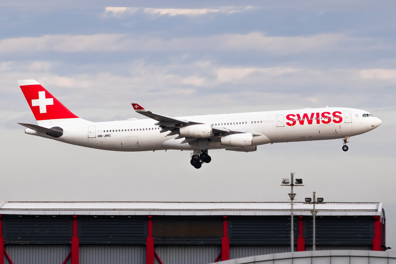 Full size: Swiss International Air Lines Airbus A340-300 HB-JMC at Hong Kong International Airport