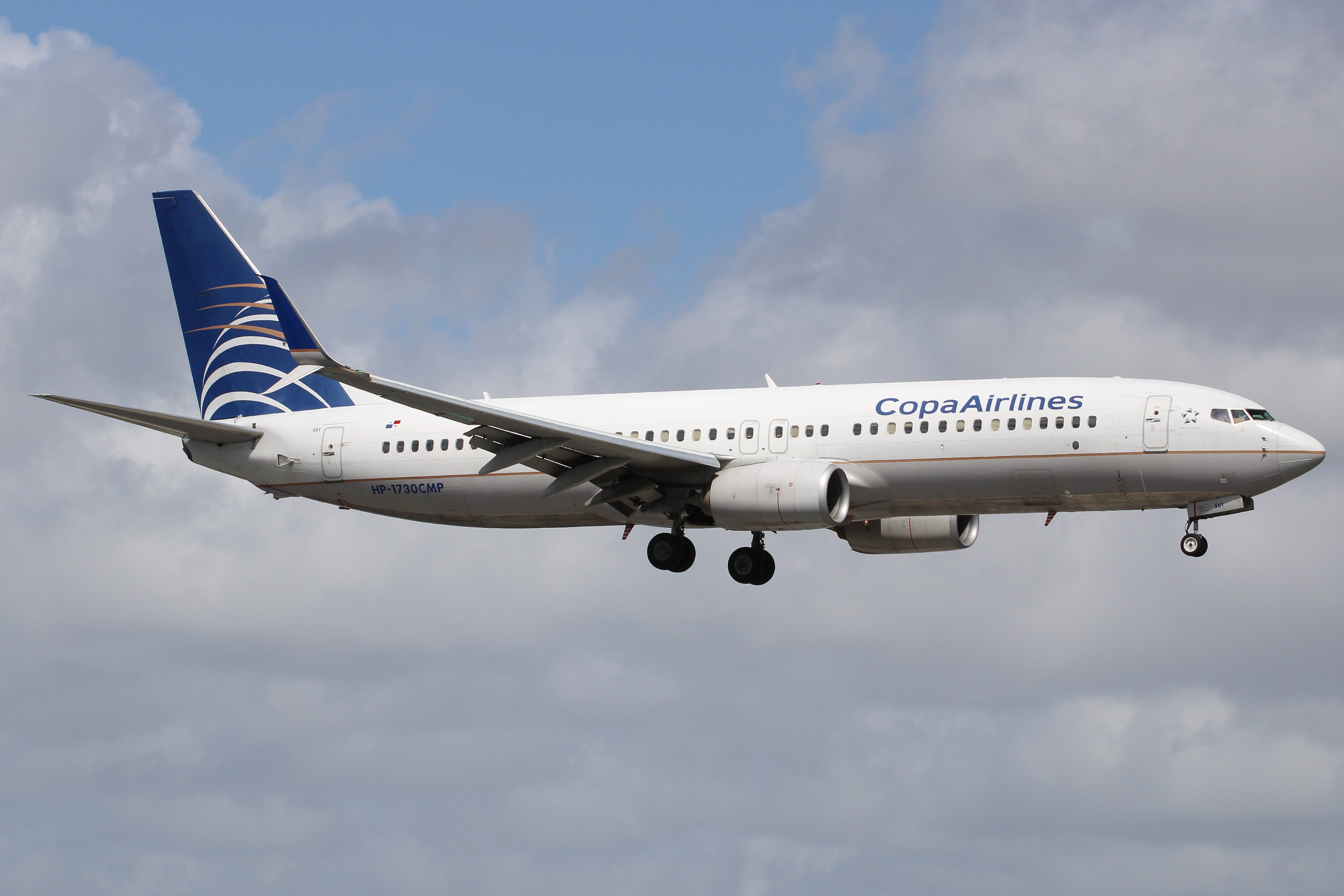 Full size: Copa Airlines Boeing 737-800 HP-1730CMP at Miami International Airport