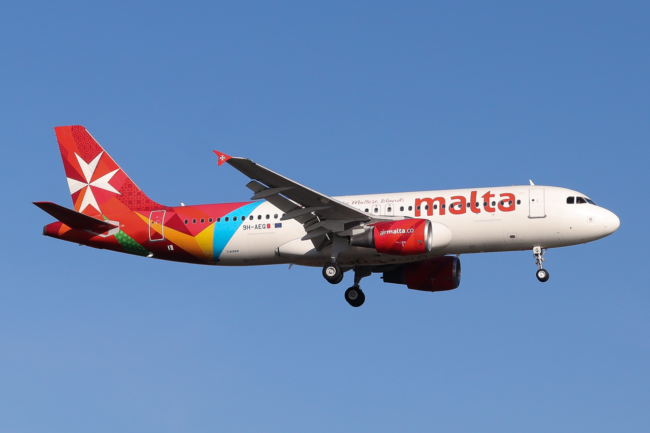 Full size: Air Malta Airbus A320 9H-AEQ at London Heathrow International Airport