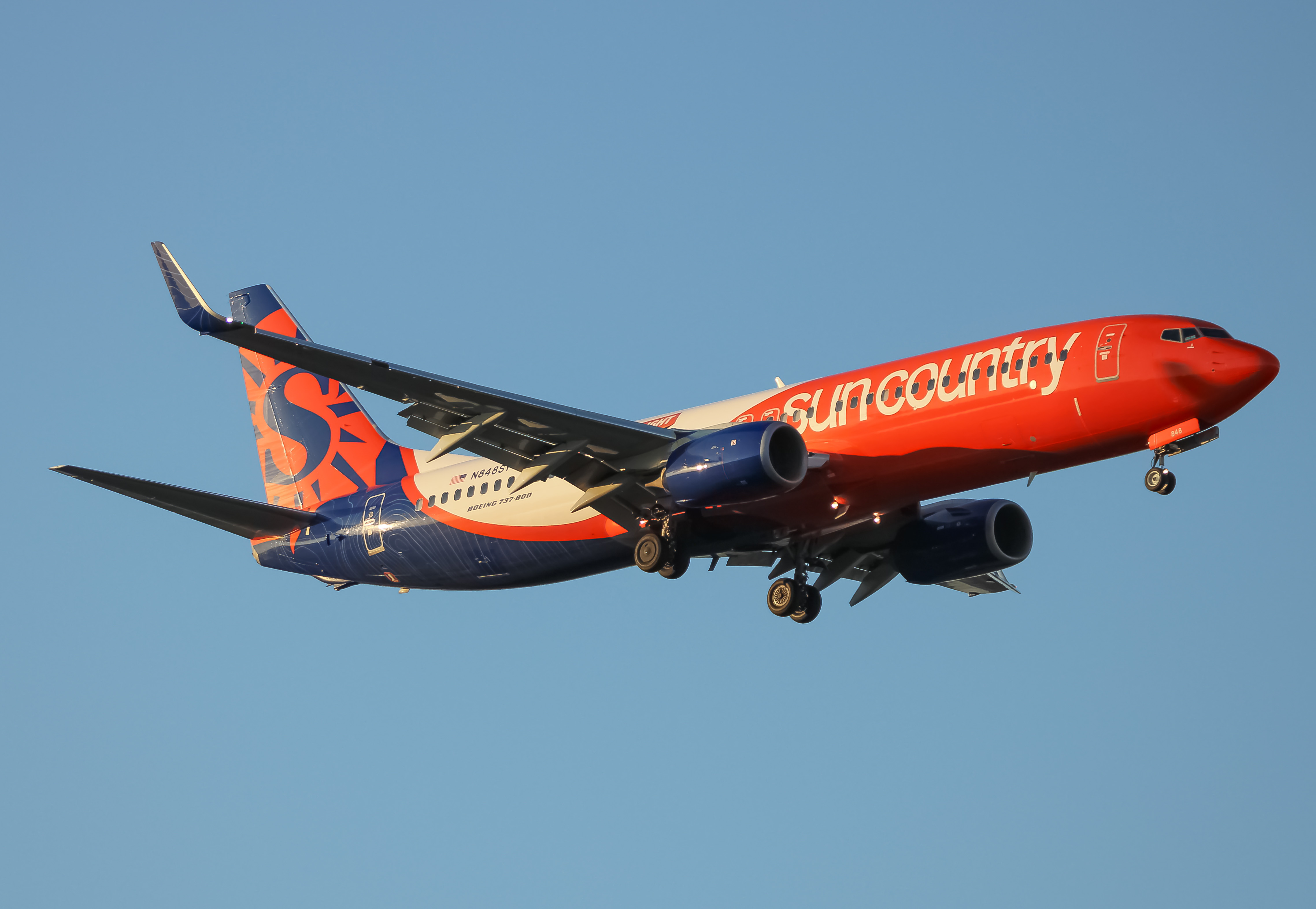 Full size: Sun Country Airlines Boeing 737-800 N848SY at Baltimore/Washington International Thurgood Marshall Airport