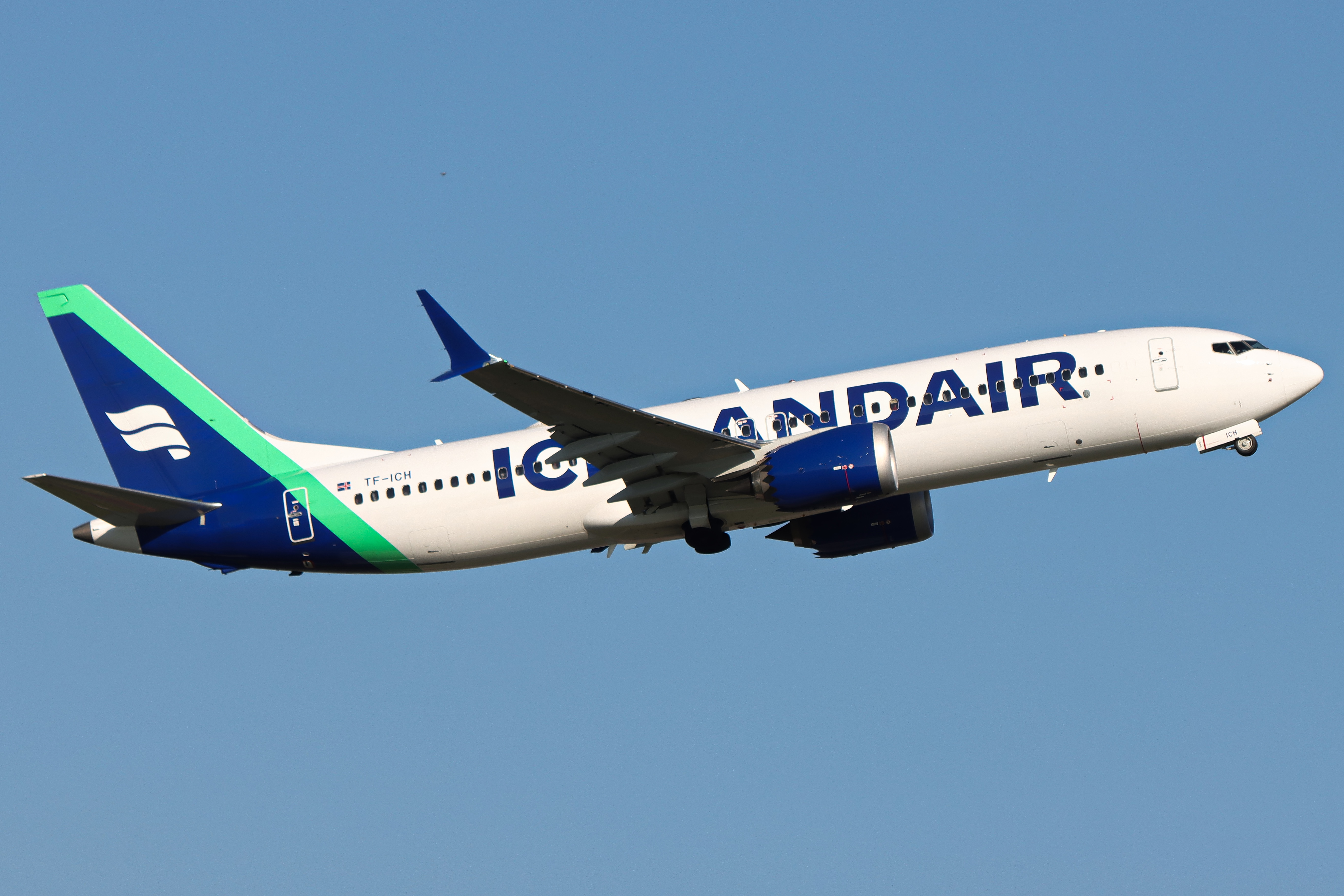 Full size: Icelandair Boeing 737 MAX 8 TF-ICH at Amsterdam Schiphol Airport