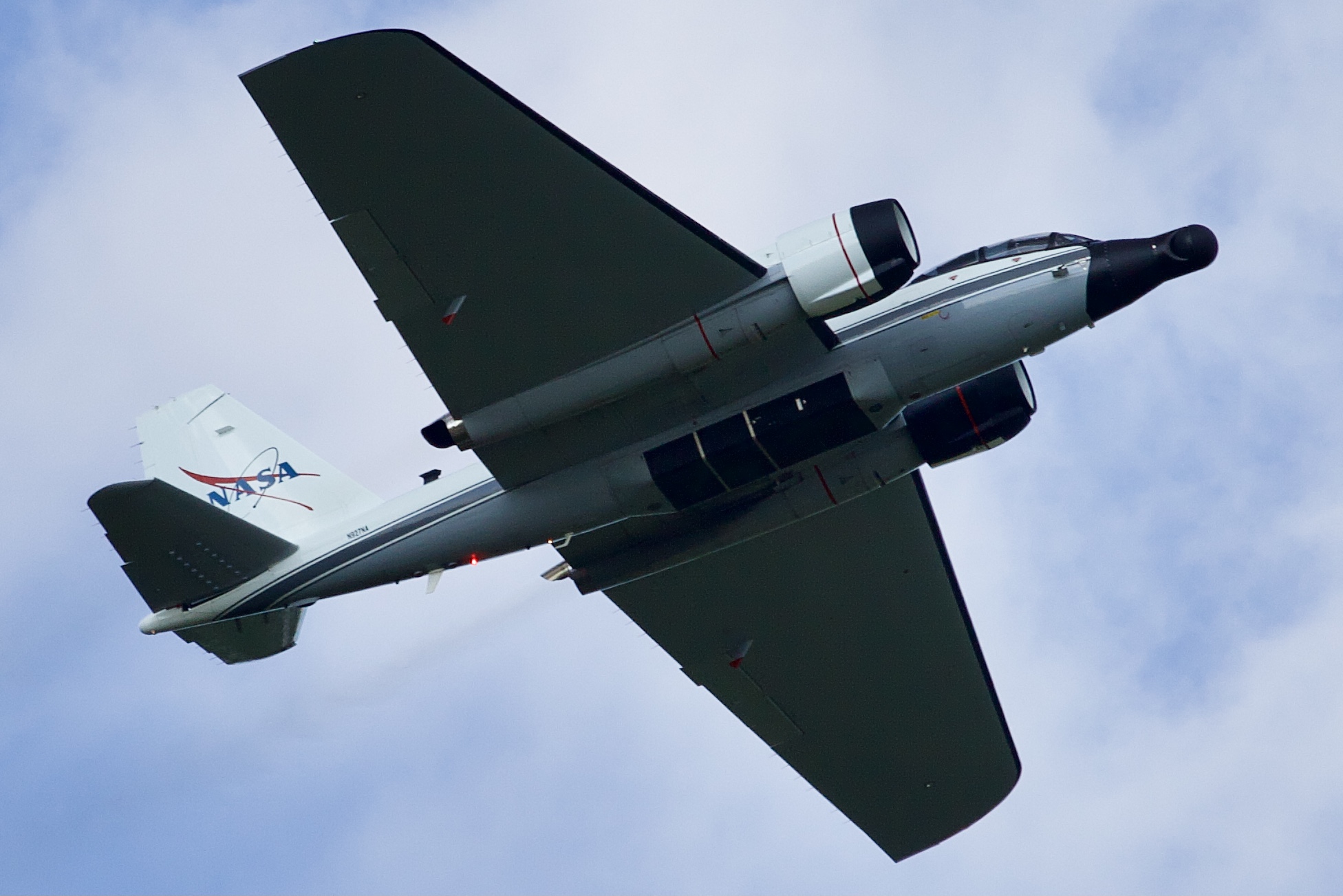 Full size: NASA Martin WB-57 Canberra N927NA at Ellington Airport