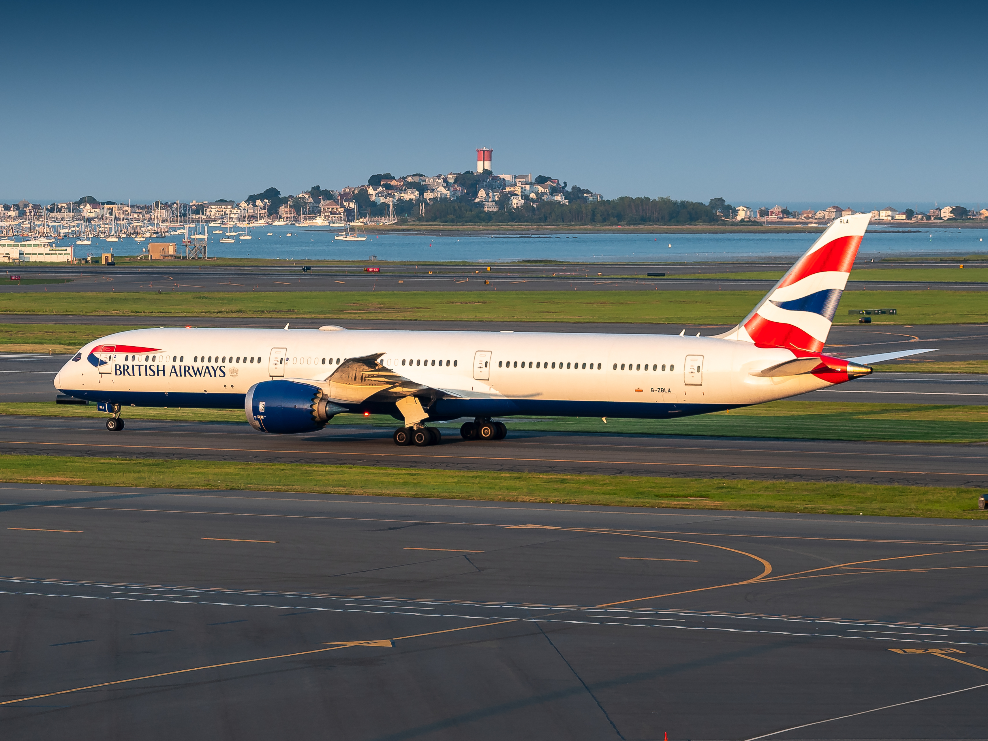 Full size: British Airways Boeing 787-10 G-ZBLA at General Edward Lawrence Logan International Airport