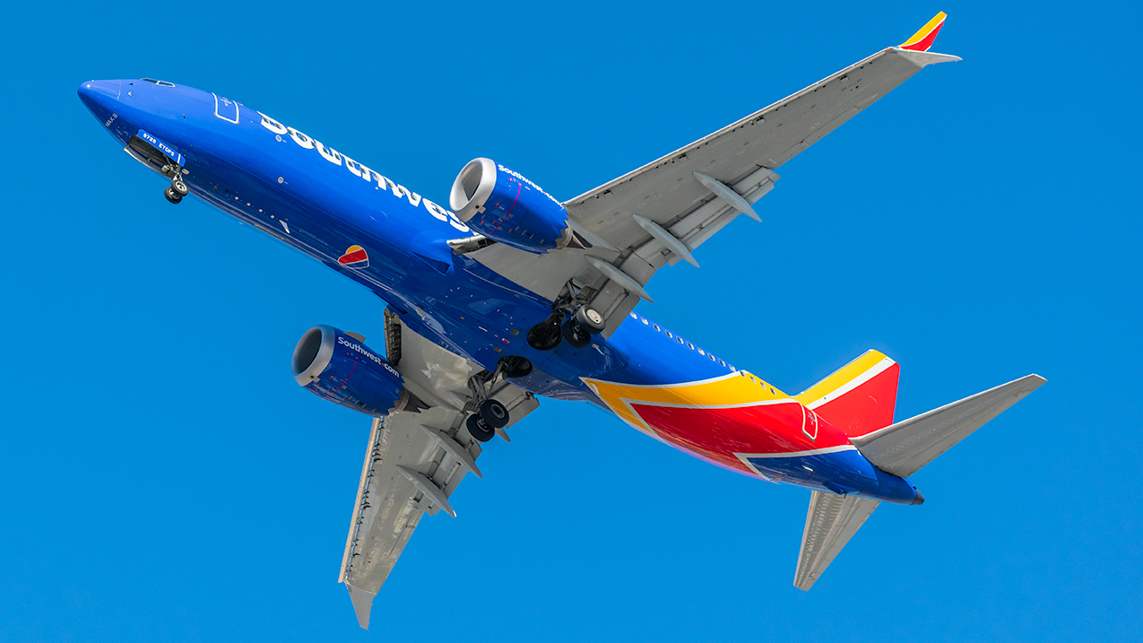 Full size: Southwest Airlines Boeing 737 MAX 8 N8726H at Los Angeles International Airport