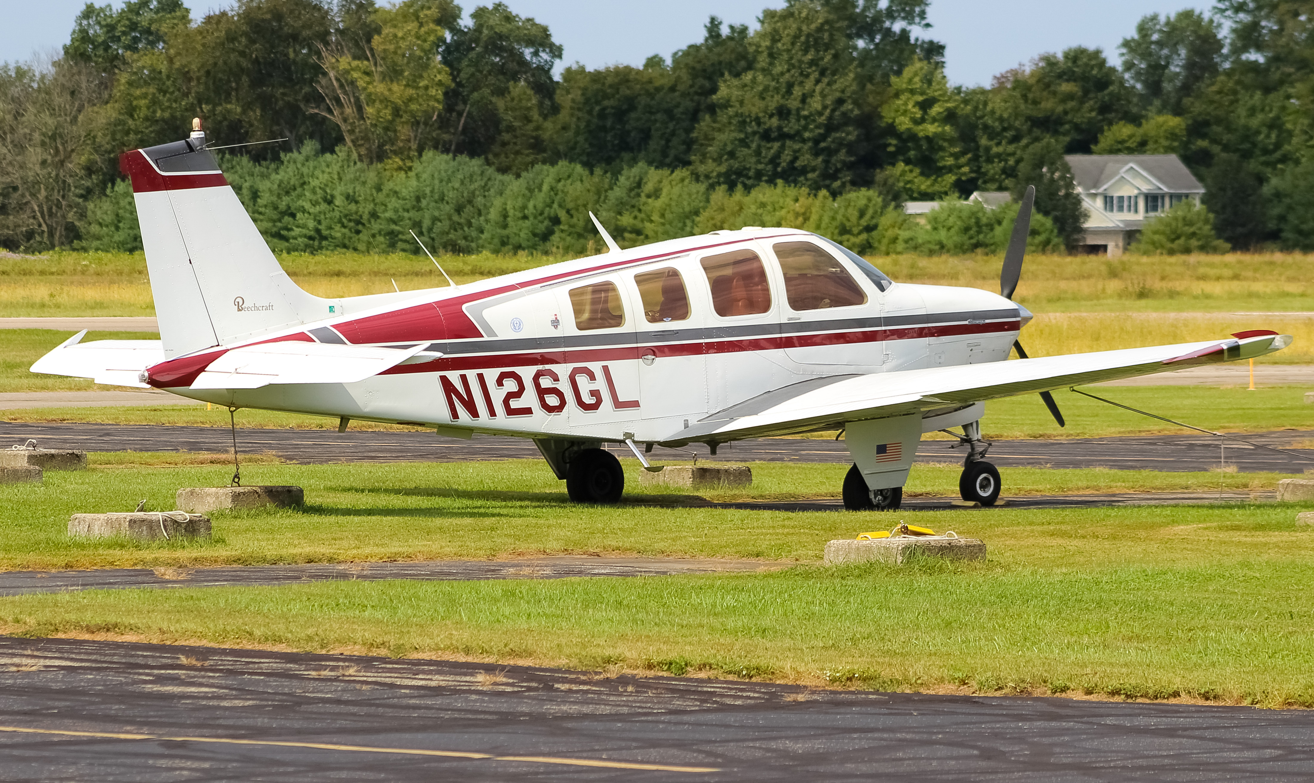 Full size: PRIVATE  Beechcraft Bonanza  N126GL at Clermont County Airport