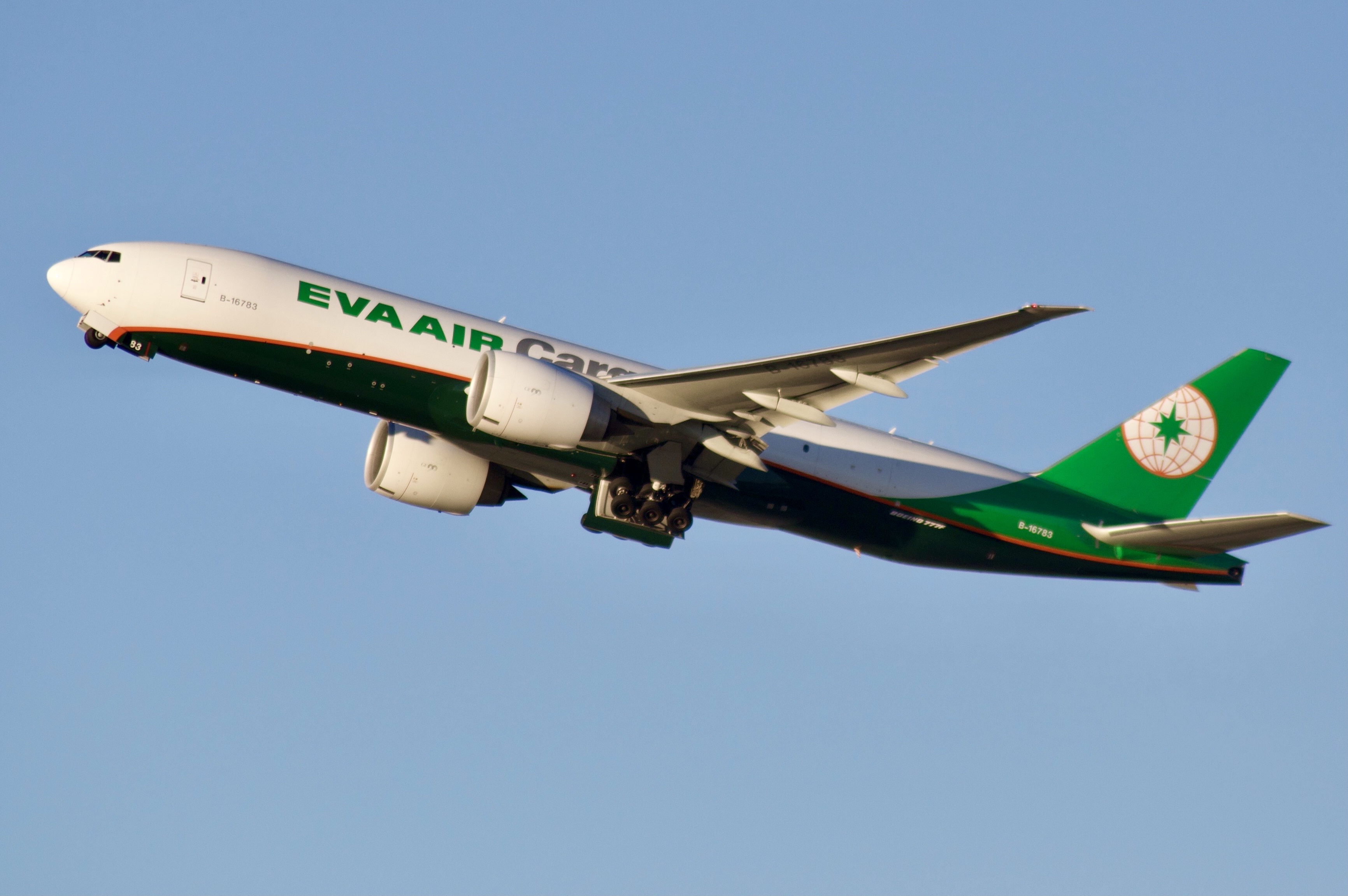 Full size: Eva Air Cargo Boeing 777-F B-16783 at Chicago O'Hare International Airport