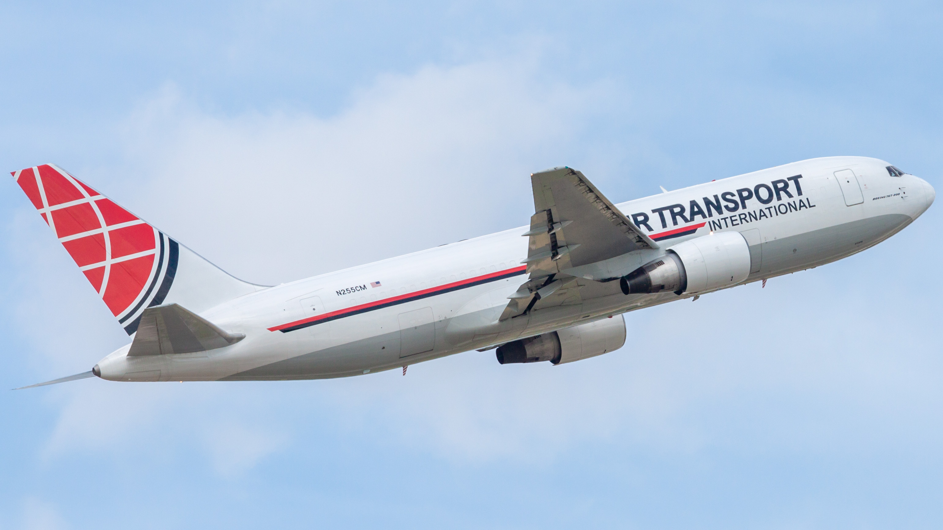 Full size: Air Transport International Boeing 767-200F N255CM at Houston-George Bush Intercontinental Airport
