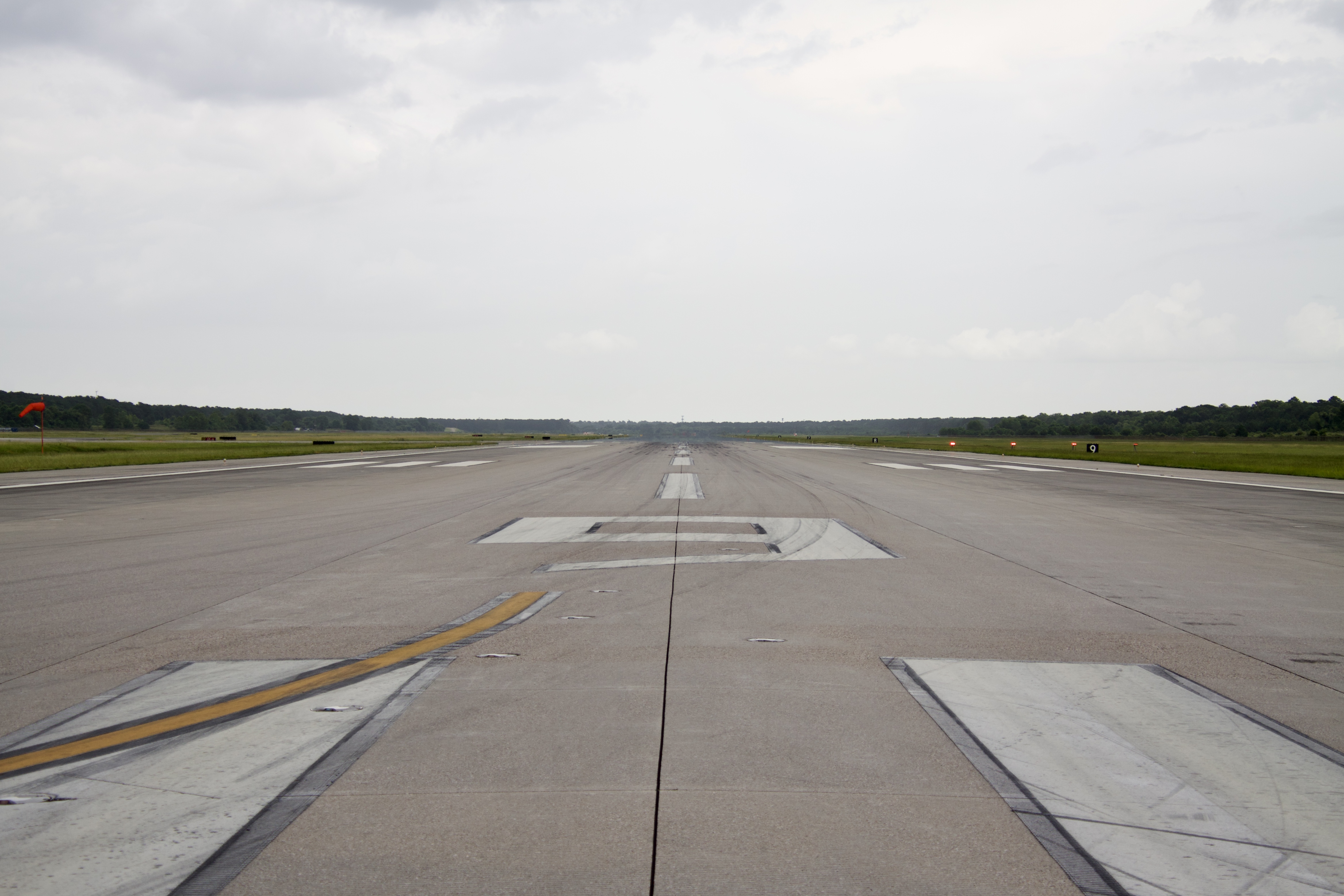 Full size: Airport Photo KIAH at Houston-George Bush Intercontinental Airport