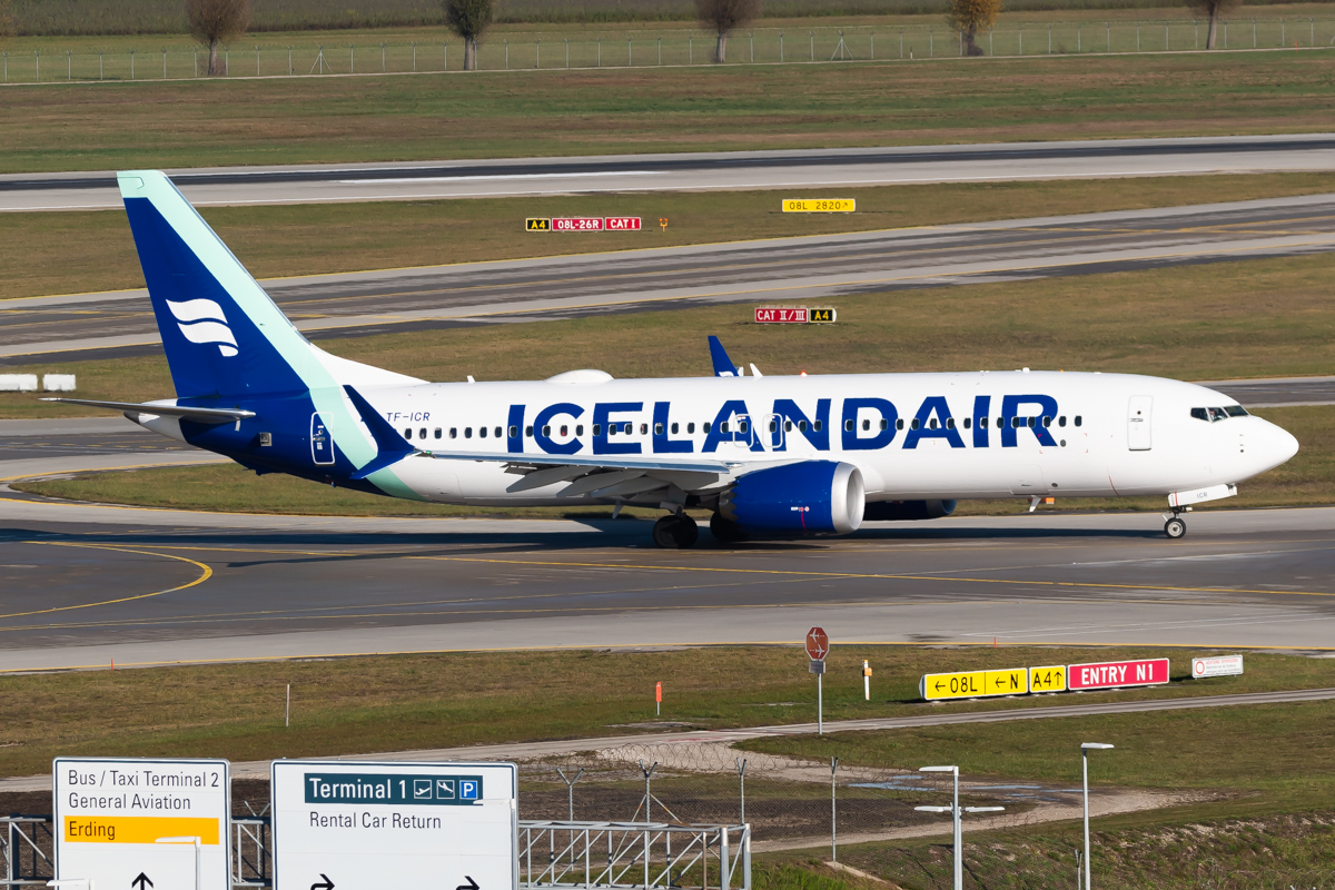 Full size: Icelandair Boeing 737 MAX 8 TF-ICR at Munich International Airport