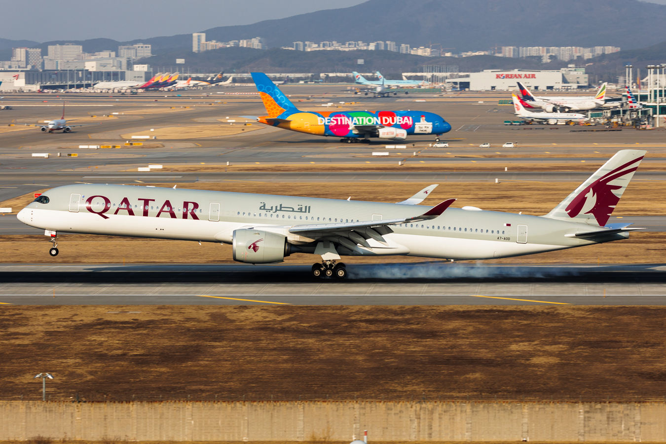 Full size: Qatar Airways Airbus A350-1000 A7-AOD at Seoul-Incheon International Airport