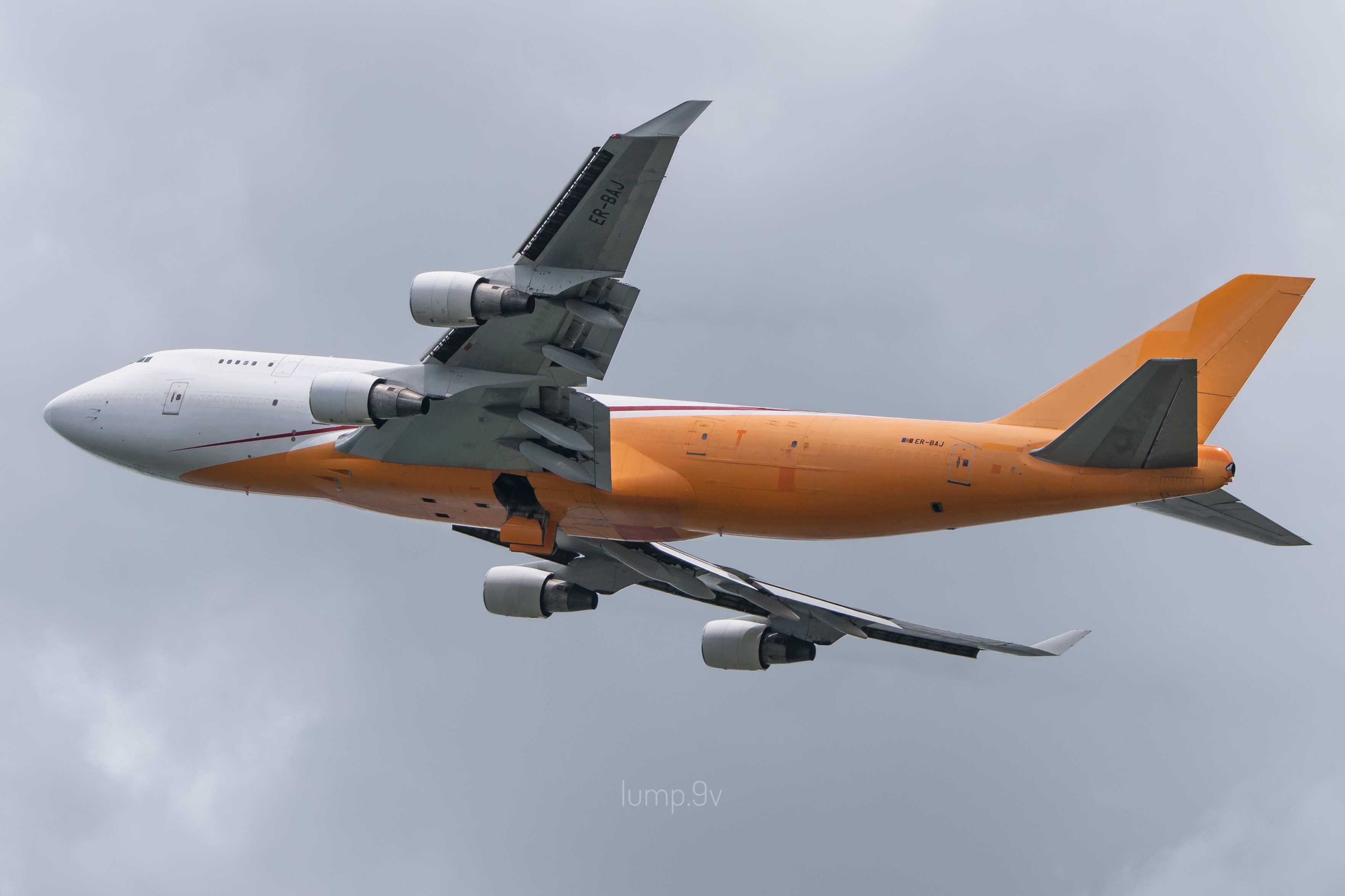 Full size: Aerotranscargo  Boeing 747-400F ER-BAJ at Singapore-Changi Airport