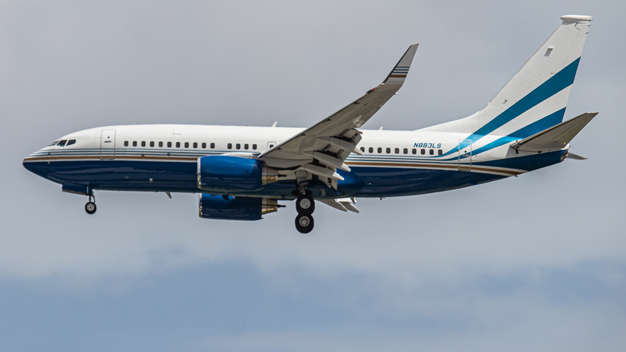 Full size: Las Vegas Sands Cooperation Boeing 737-75T(BBJ) N883LS at Singapore-Changi Airport