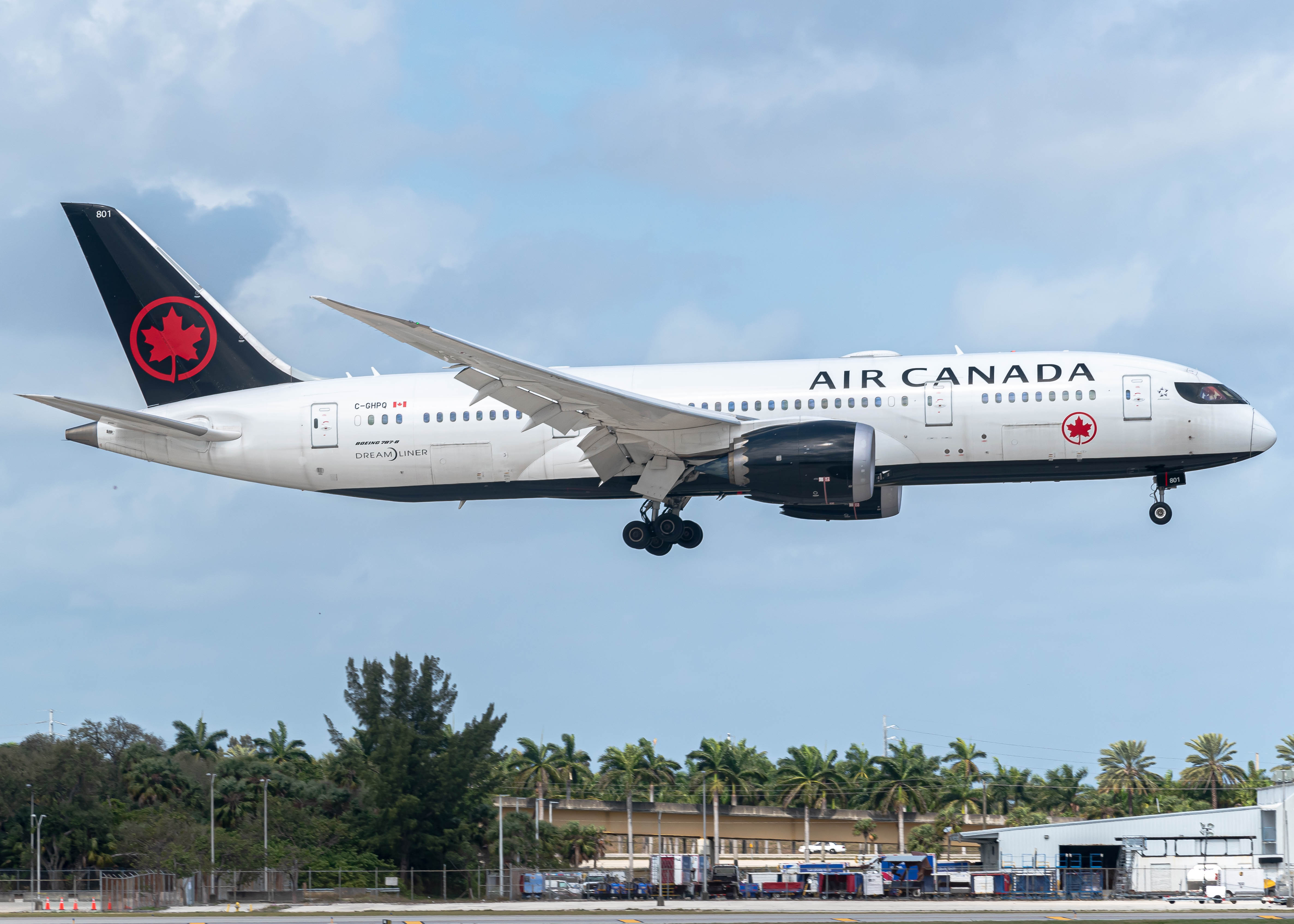Full size: Air Canada Boeing 787-8 C-GHPQ at Fort Lauderdale/Hollywood International Airport