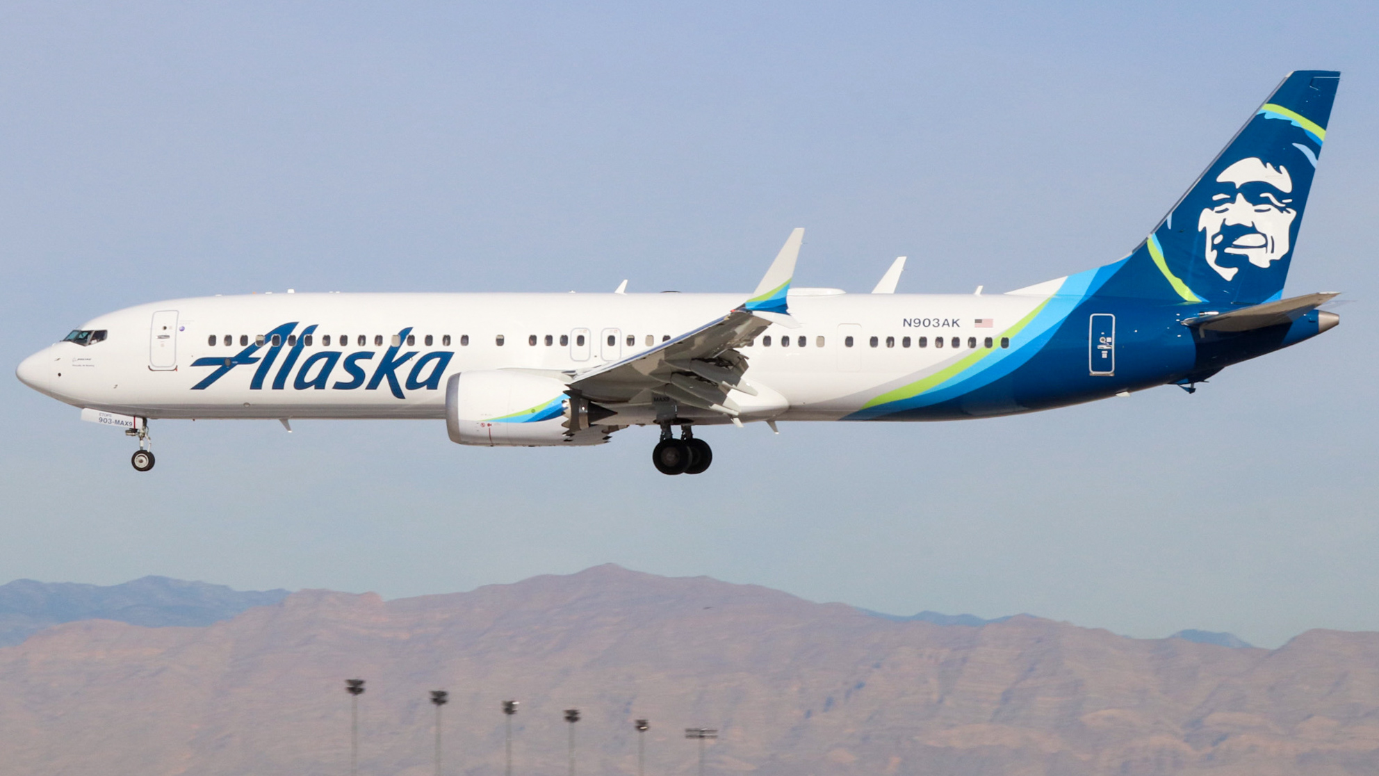 Full size: Alaska Airlines Boeing 737 MAX 9 N903AK at Harry Reid International Airport