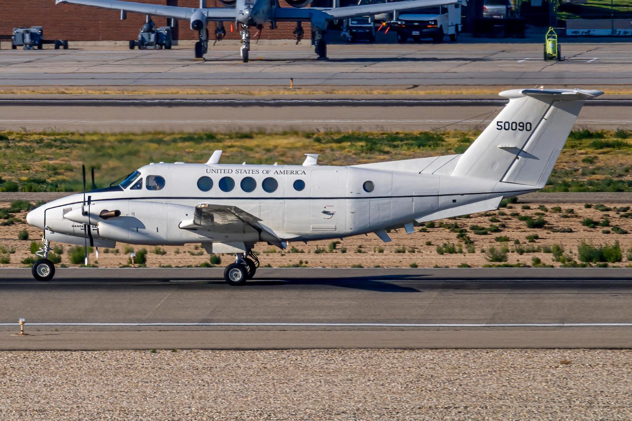 Full size: USAF - United States Air Force Beechcraft C-12 50090 at Boise Air Terminal/Gowen Field