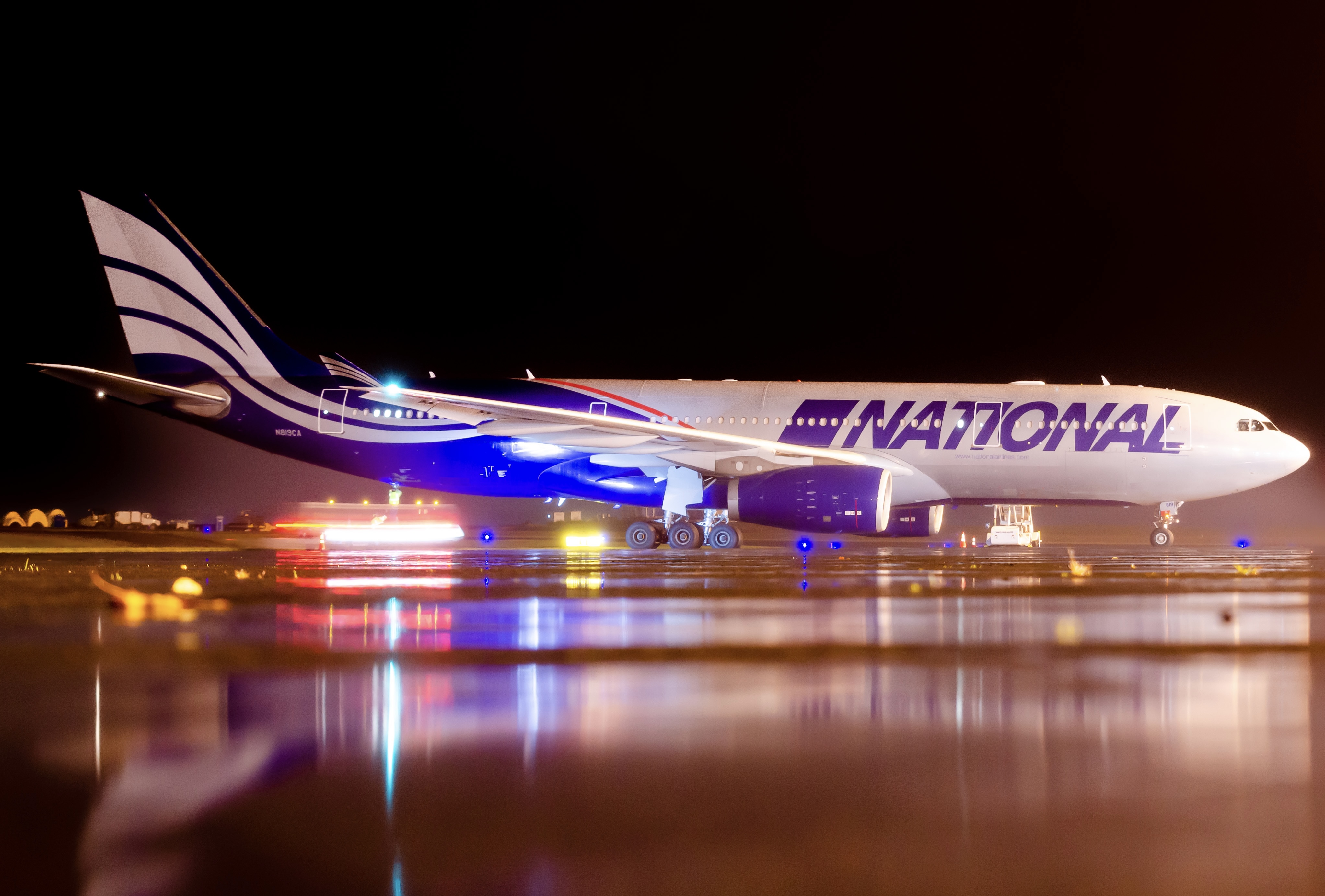 Full size: National Airlines Airbus A330-200 N819CA at Atlantic City International Airport