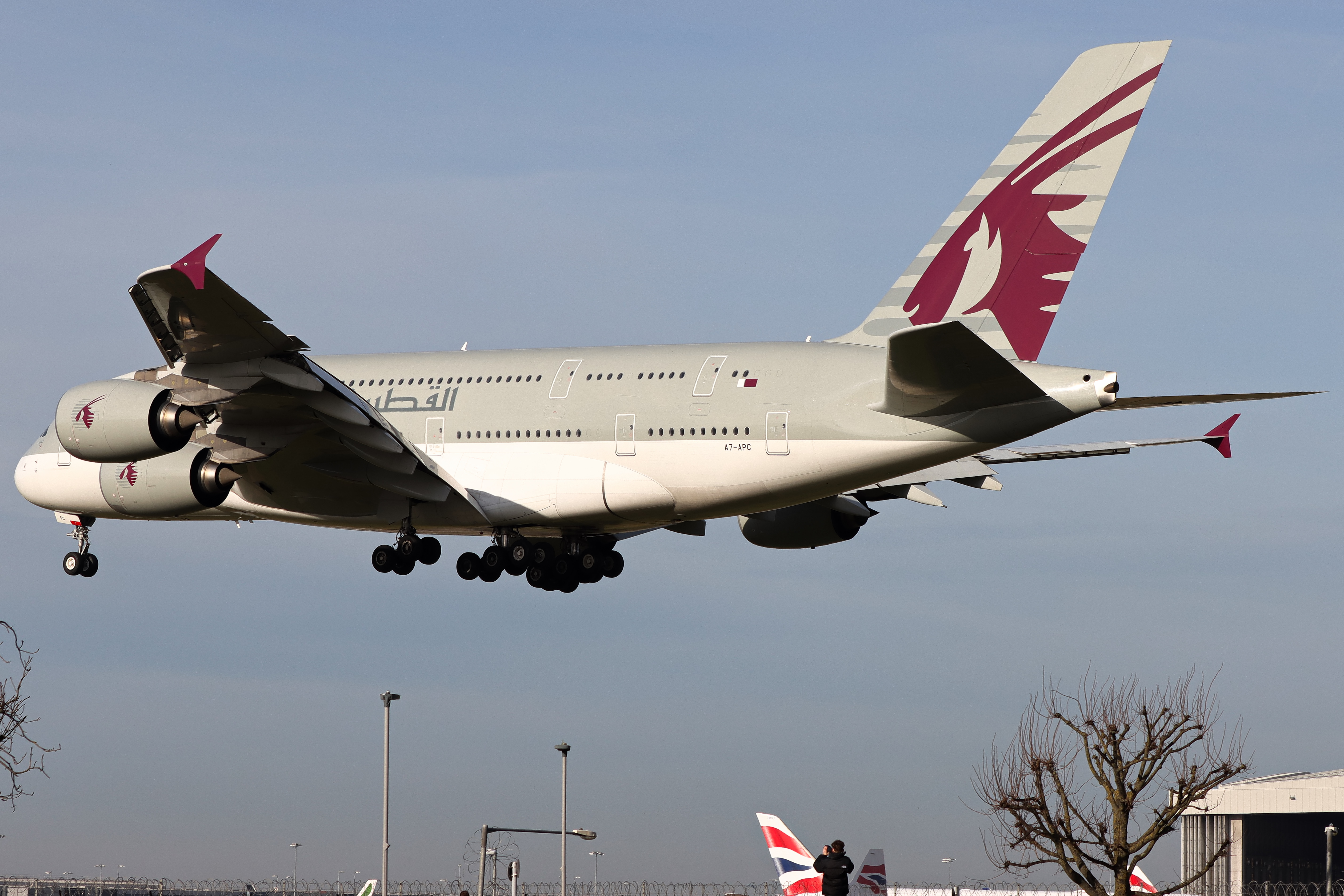 Full size: Qatar Airways Airbus A380-800 A7-APC at London Heathrow International Airport