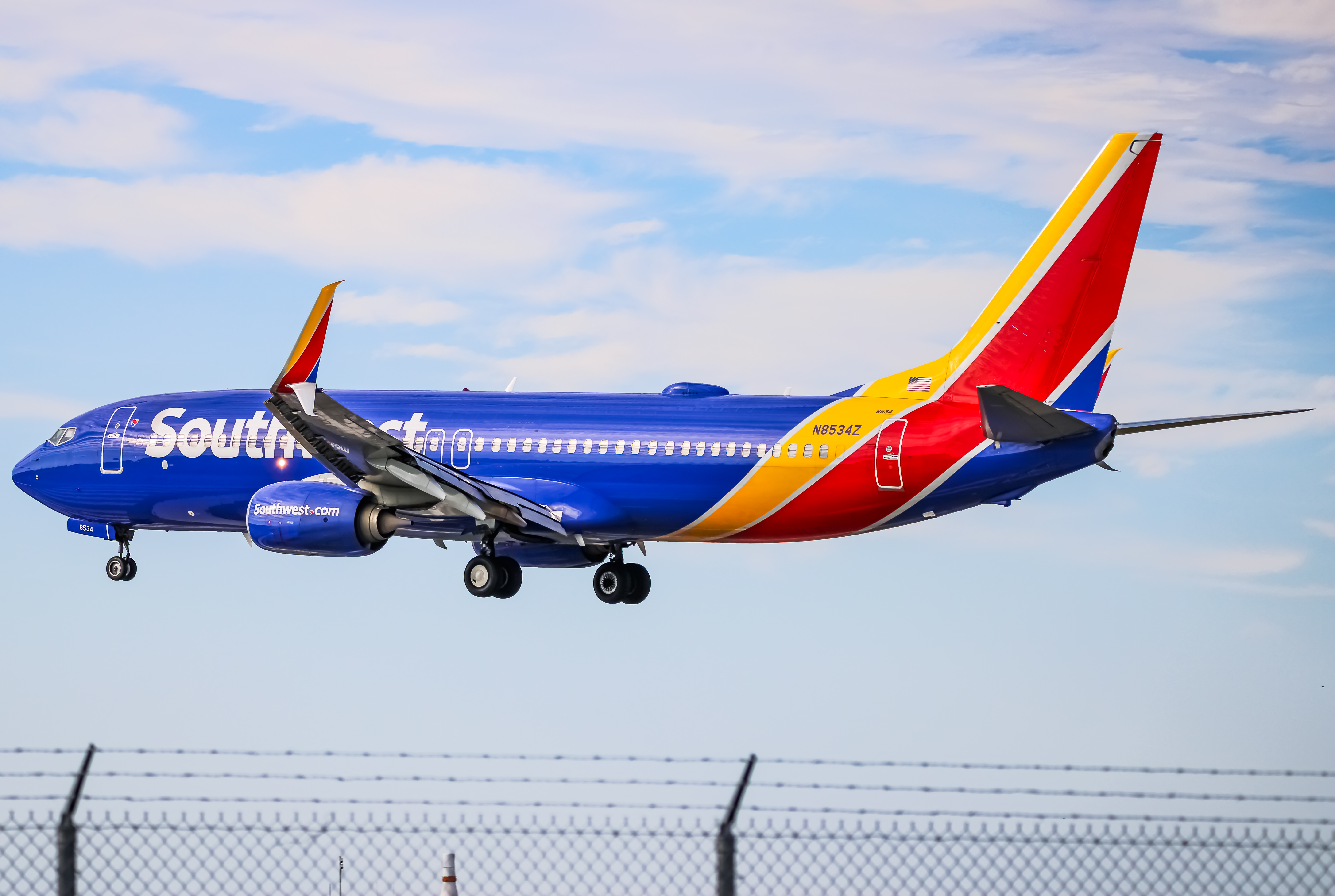 Full size: Southwest Airlines Boeing 737-800 N8534Z at Baltimore/Washington International Thurgood Marshall Airport