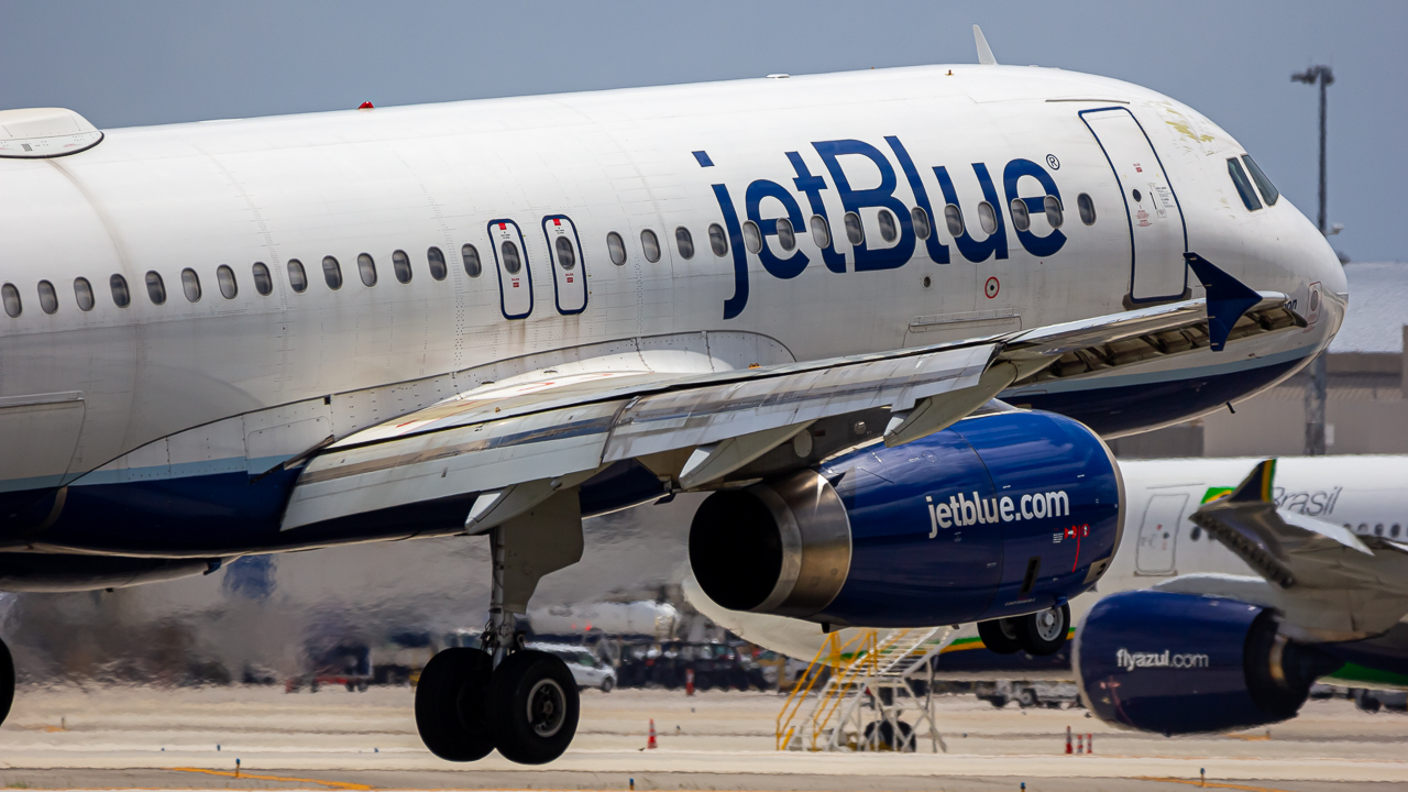 Full size: JetBlue Airways Airbus A320 N629JB at Fort Lauderdale/Hollywood International Airport