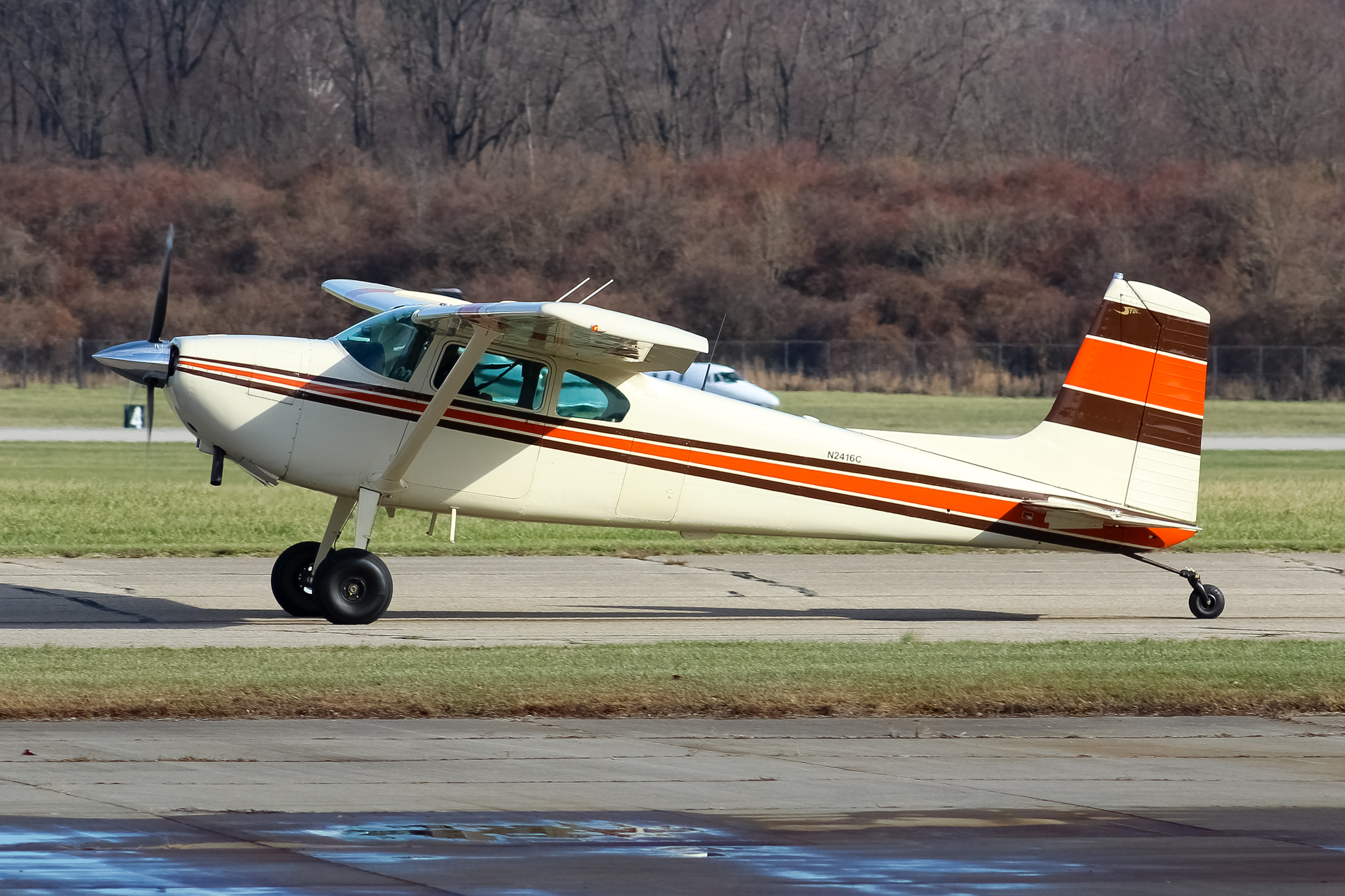 Full size: PRIVATE  Cessna 180 N2416C at Cincinnati Municipal Airport/Lunken Field