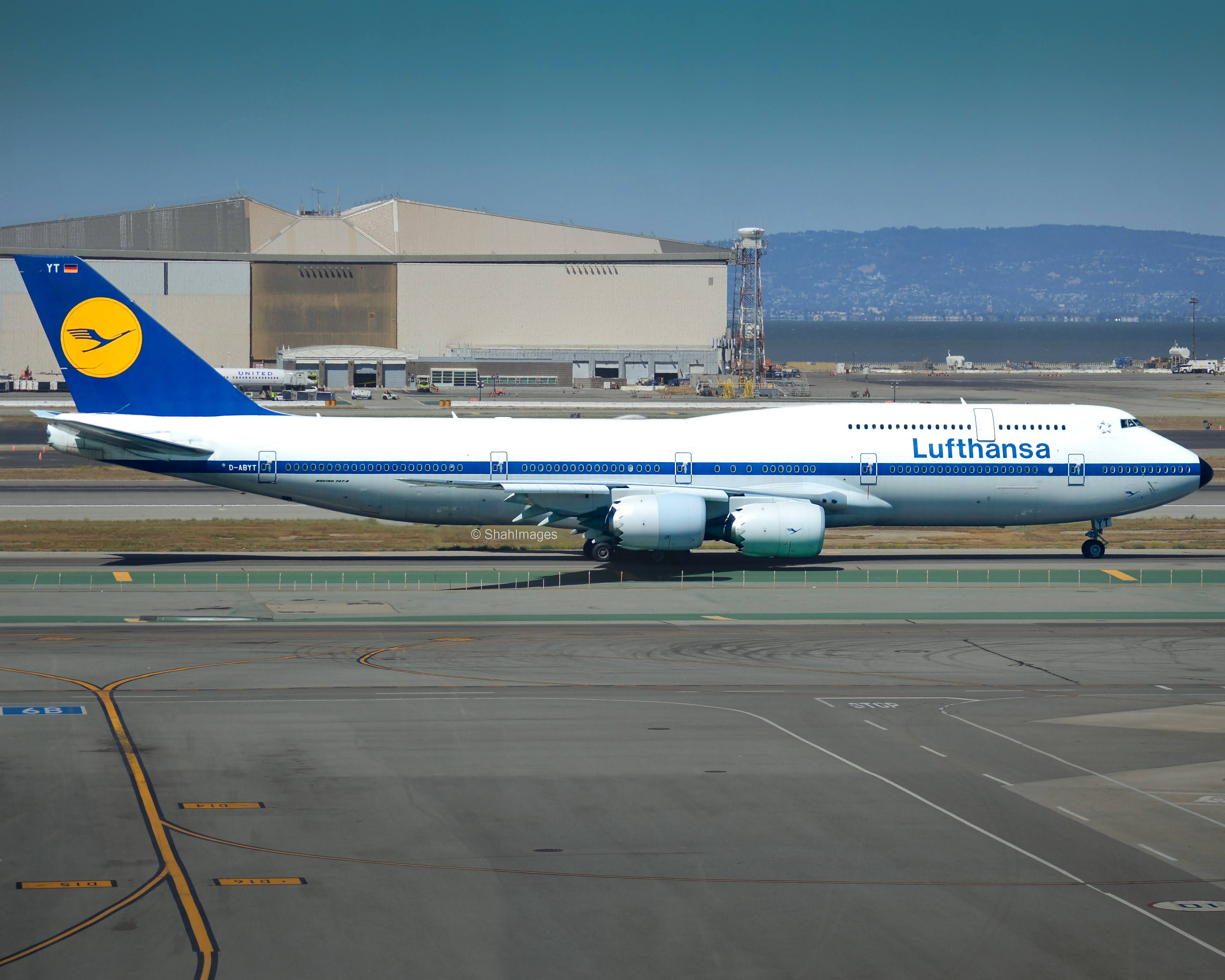 Full size: Lufthansa Boeing 747-8i D-ABYT at San Francisco International Airport