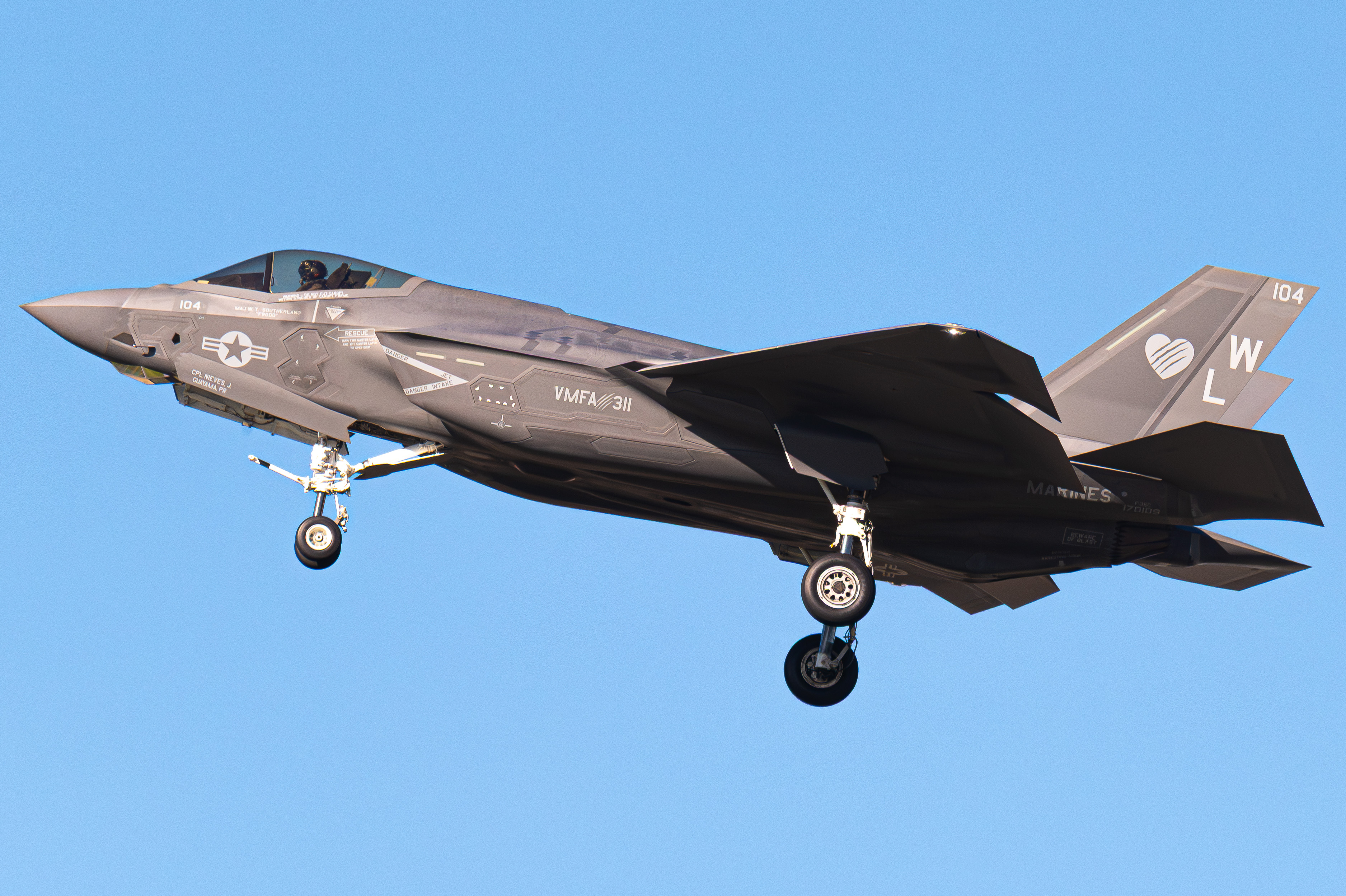 Full size: USMC - United States Marine Corp Lockheed Martin F-35 Lightning 170109 at Miramar MCAS (Joe Foss Field) Airport