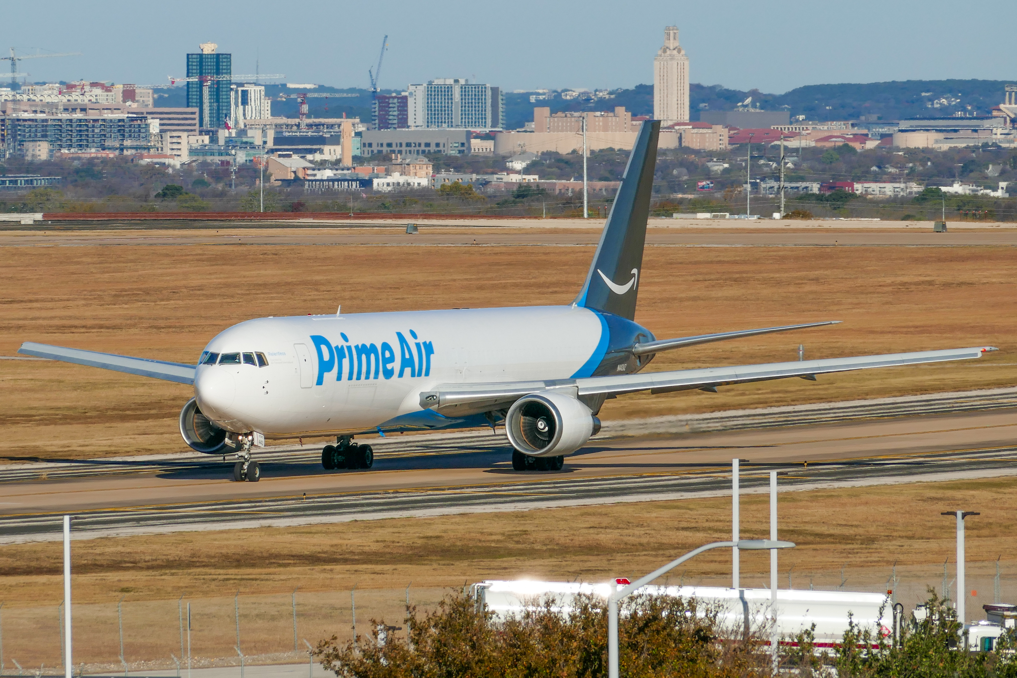 Full size: Prime Air Boeing 767-300ER N443AZ  at Austin-Bergstrom International Airport