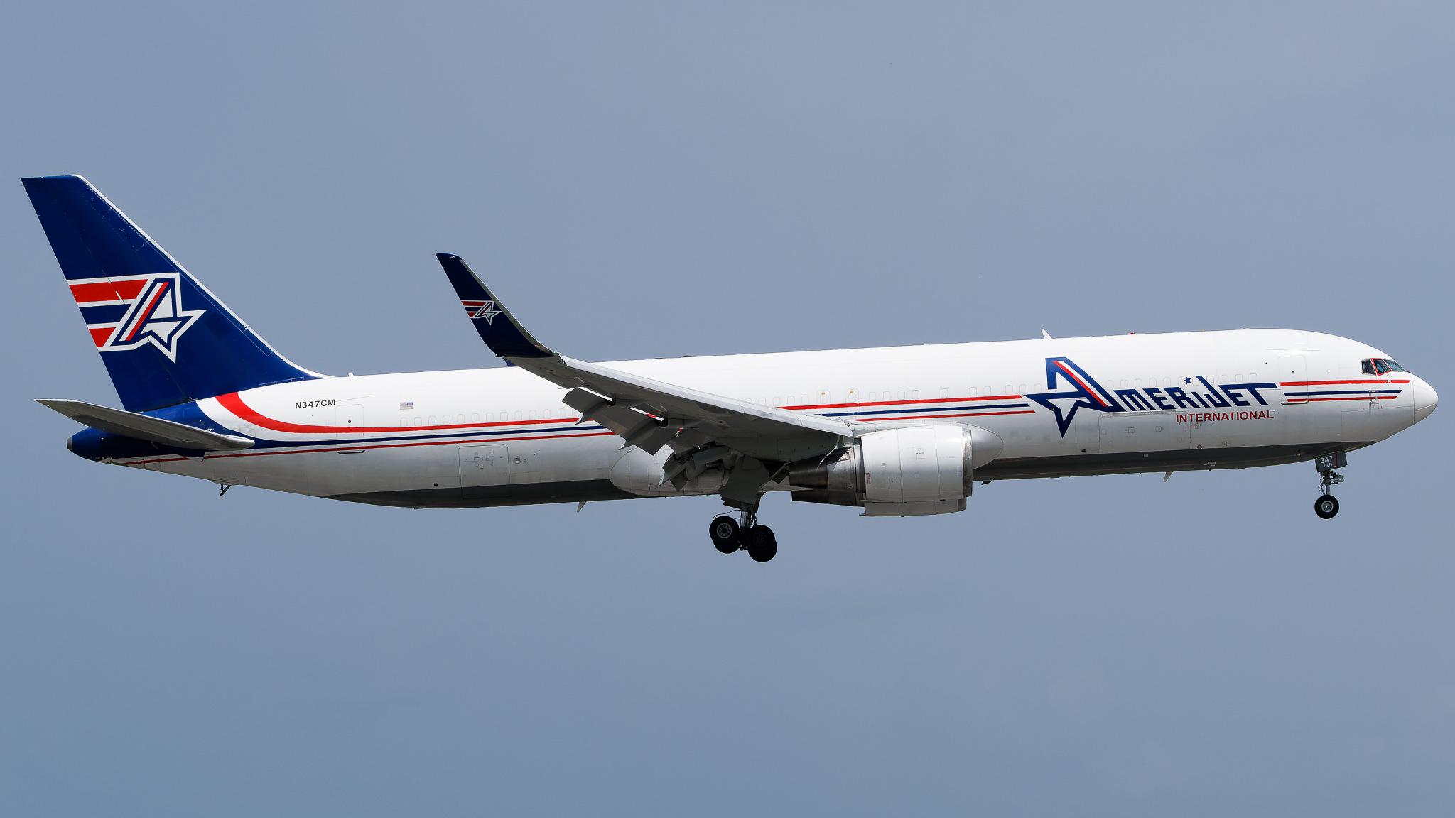 Full size: Amerijet Boeing 767-300F N347CM at Orlando International Airport