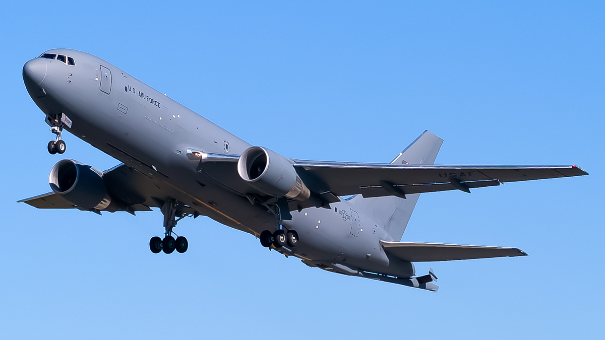 Full size: USAF - United States Air Force Boeing KC-46A Pegasus 17-46027 at Savannah/Hilton Head International Airport