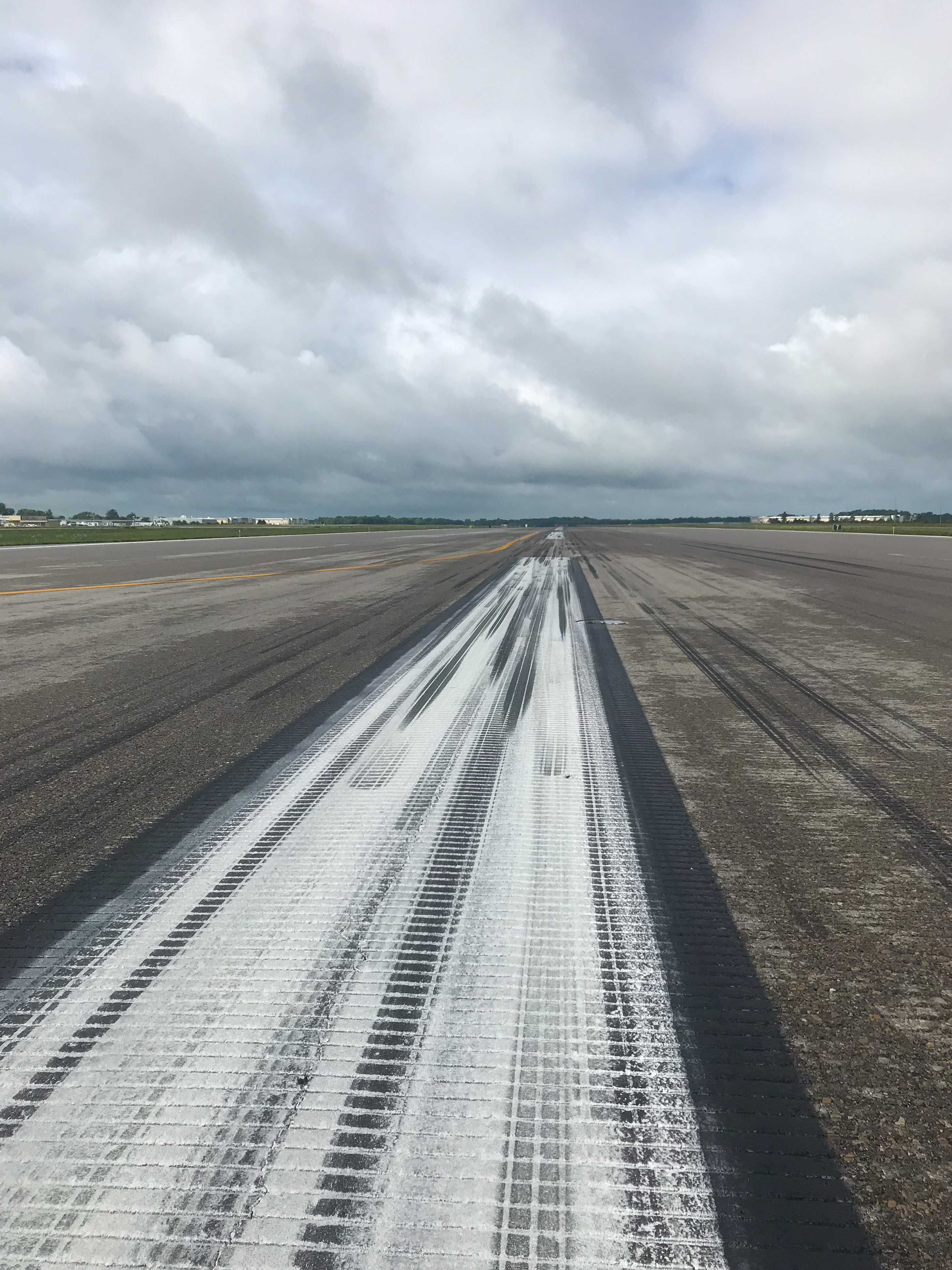 Full size: Airport Photo KDAY at James M Cox Dayton International Airport