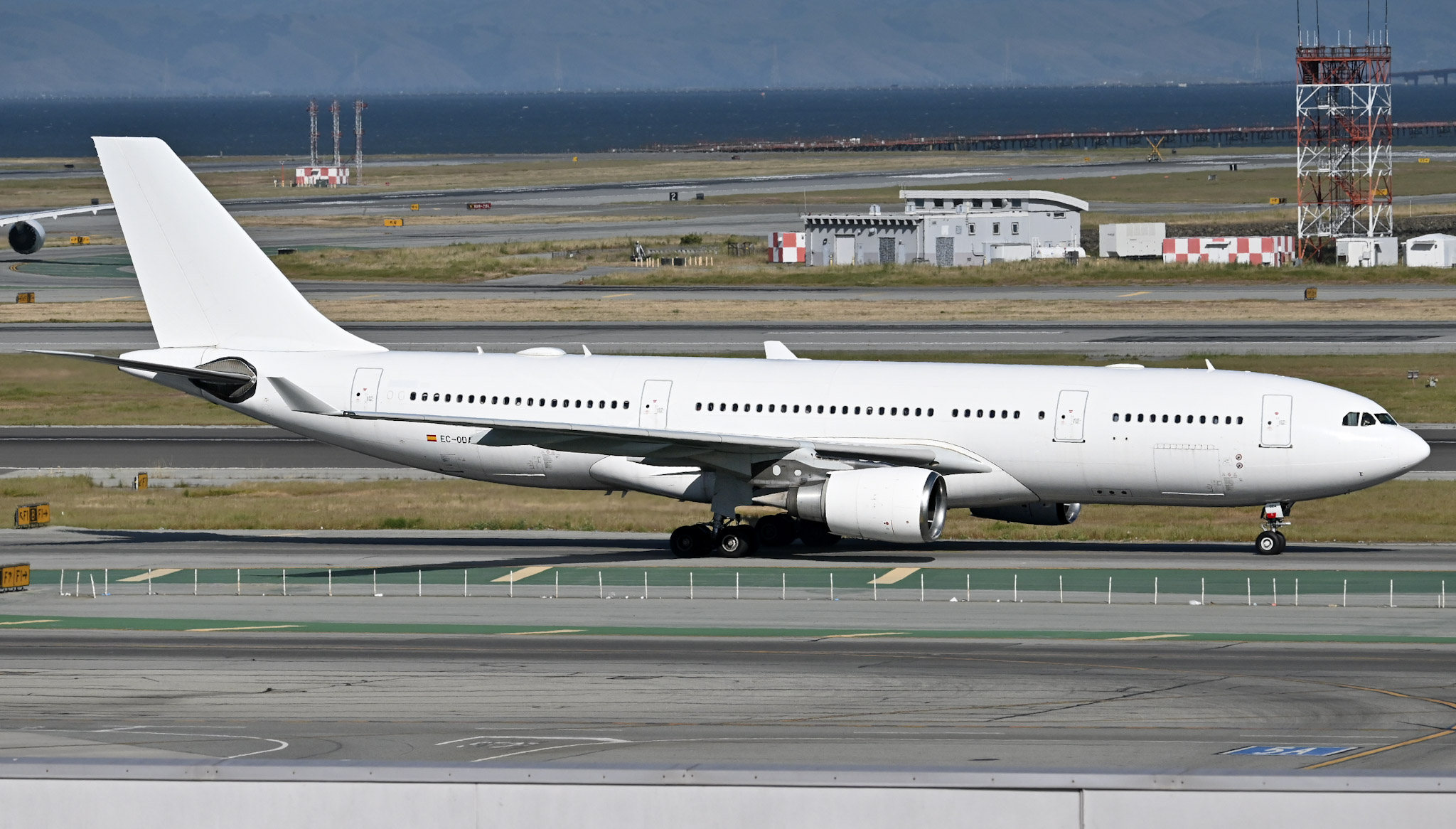 Full size: LEVEL Airbus A330-200 EC-ODA at San Francisco International Airport