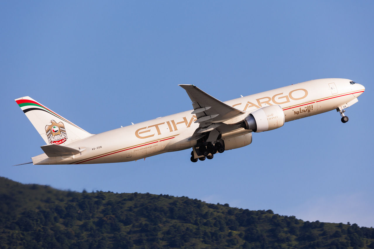 Full size: Etihad Cargo Boeing 777-F A6-DDB at Hong Kong International Airport